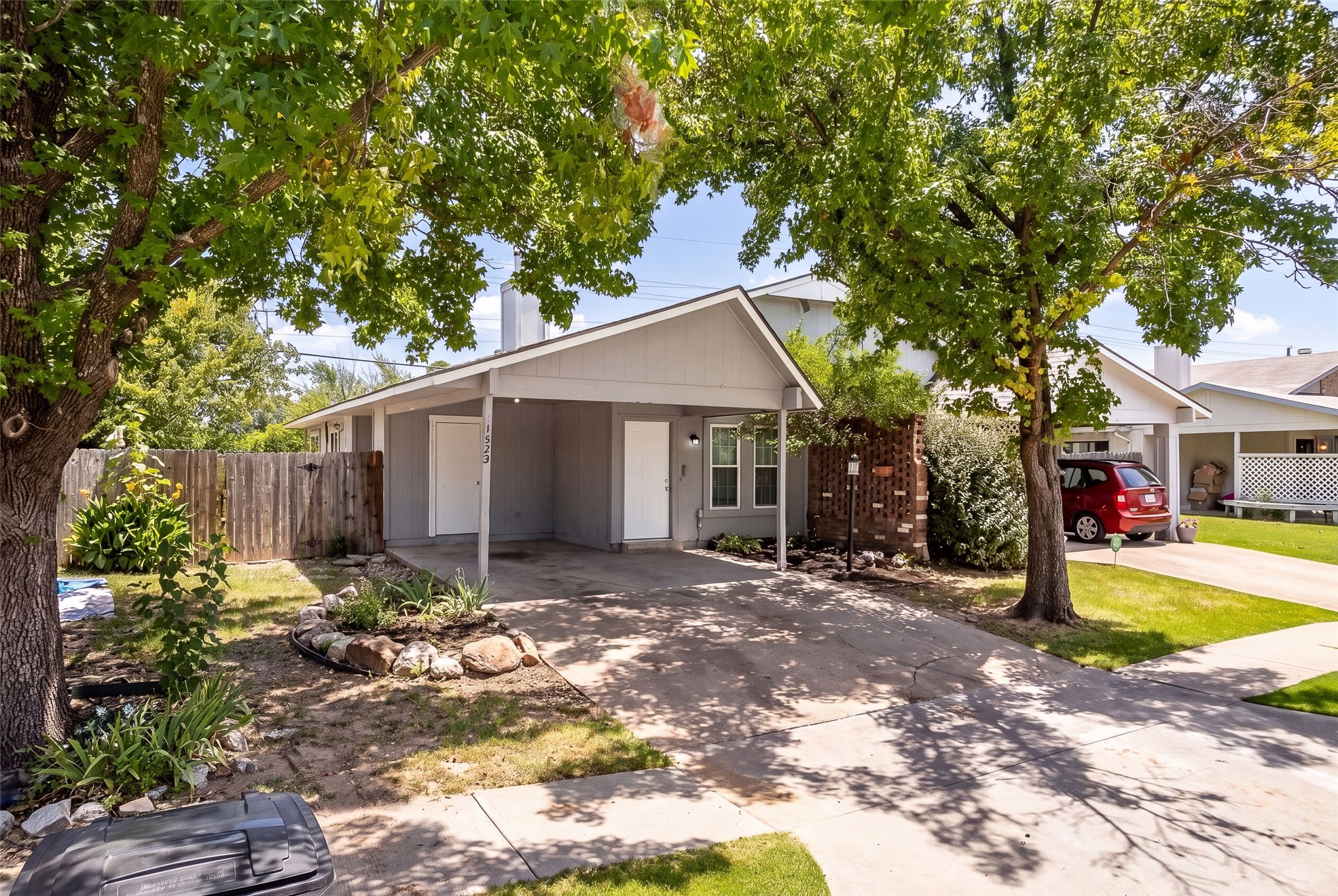 1525 S 112th Eastavenue Tulsa OK 74128