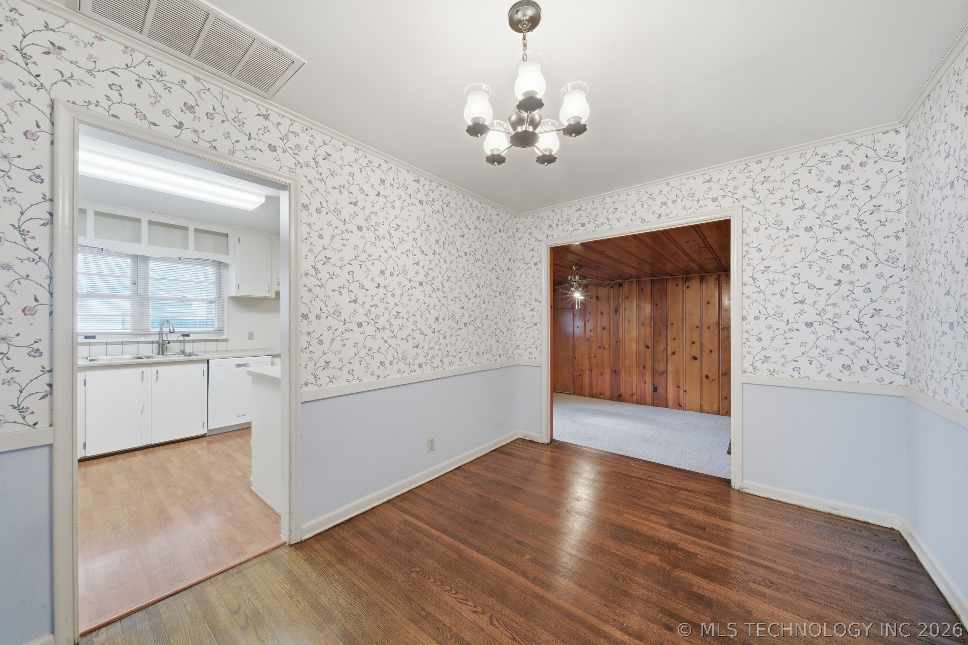 4905 S Columbia Avenue Tulsa OK 74105