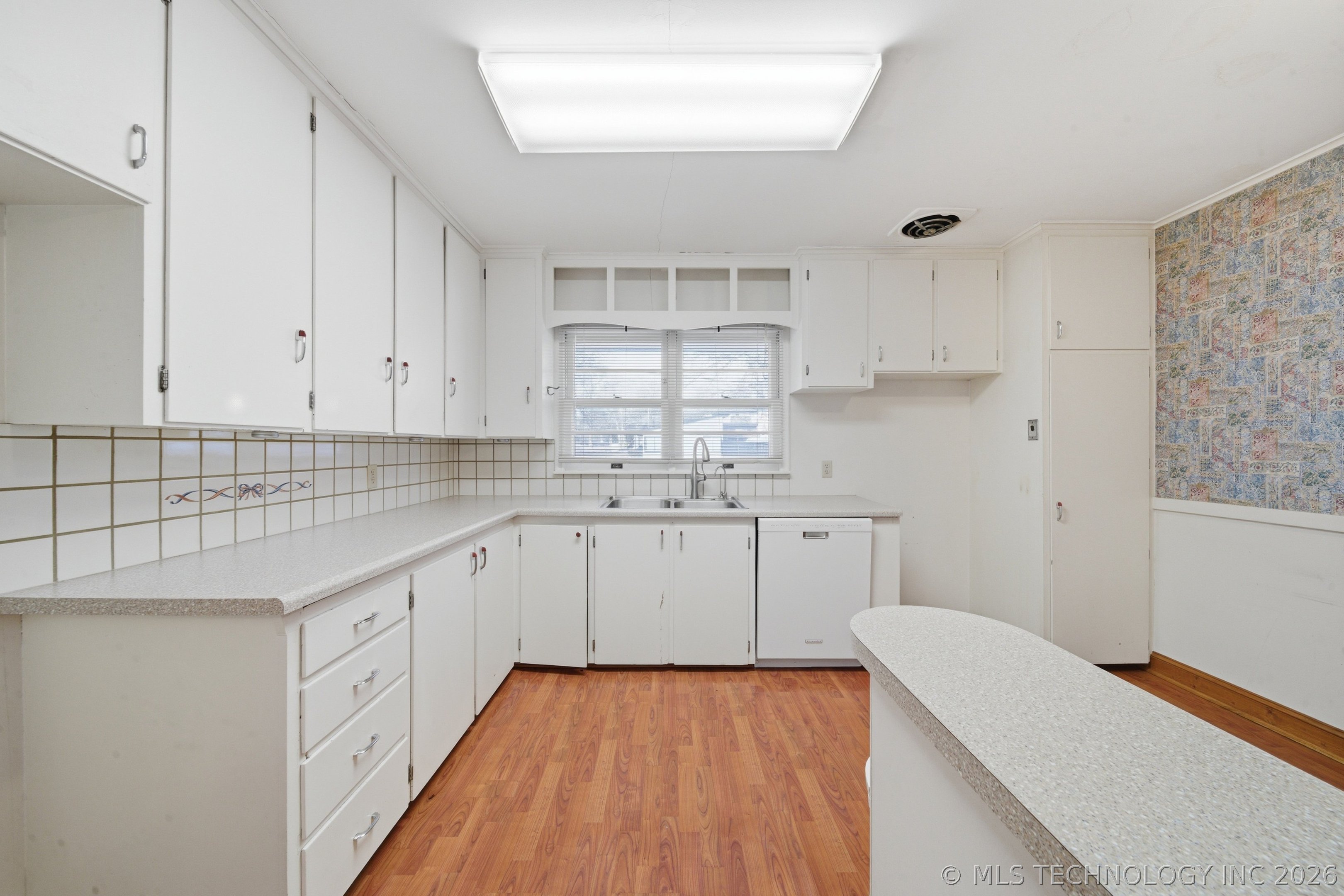 4905 S Columbia Avenue Tulsa OK 74105