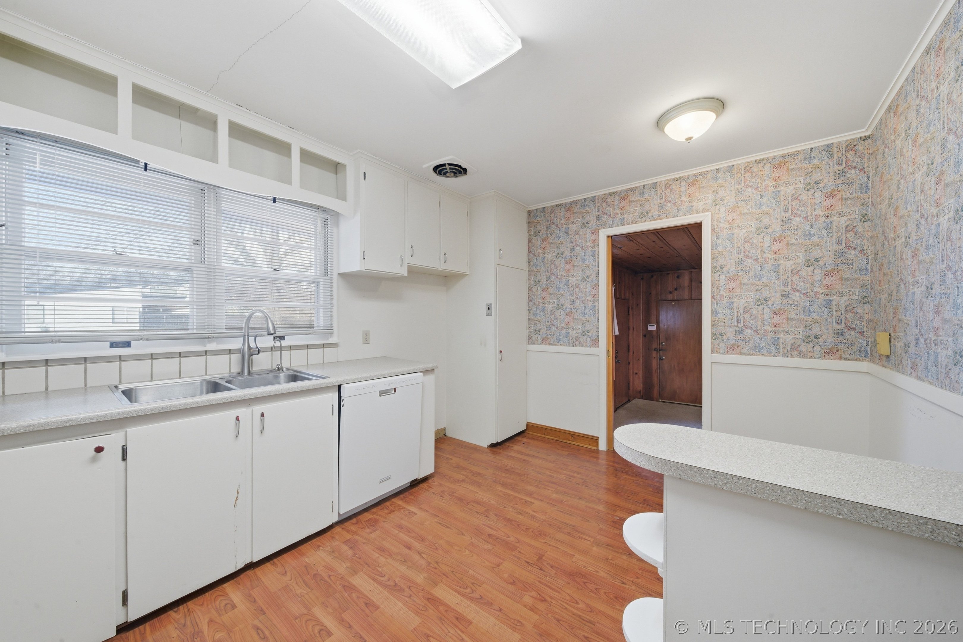 4905 S Columbia Avenue Tulsa OK 74105