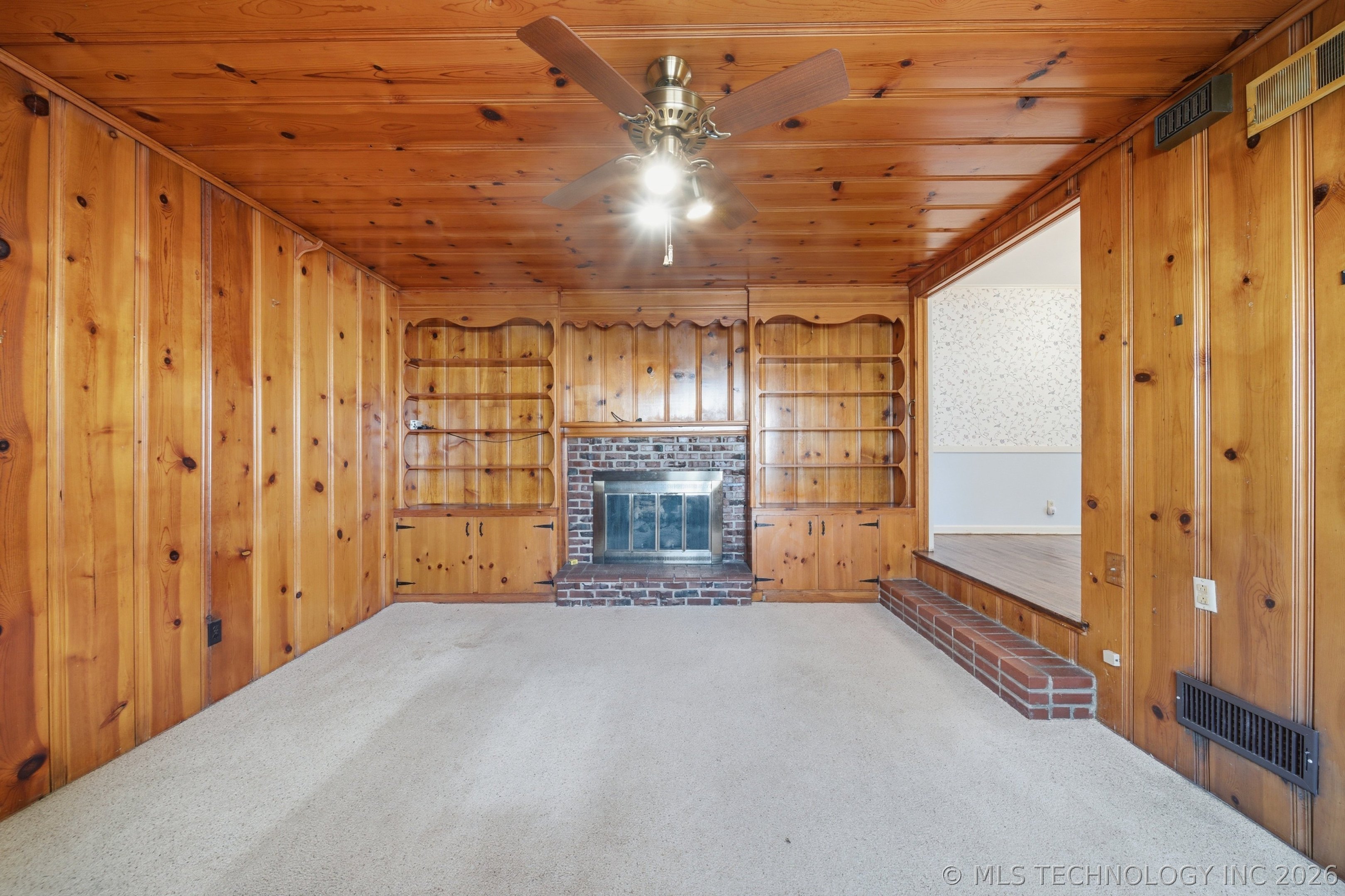 4905 S Columbia Avenue Tulsa OK 74105