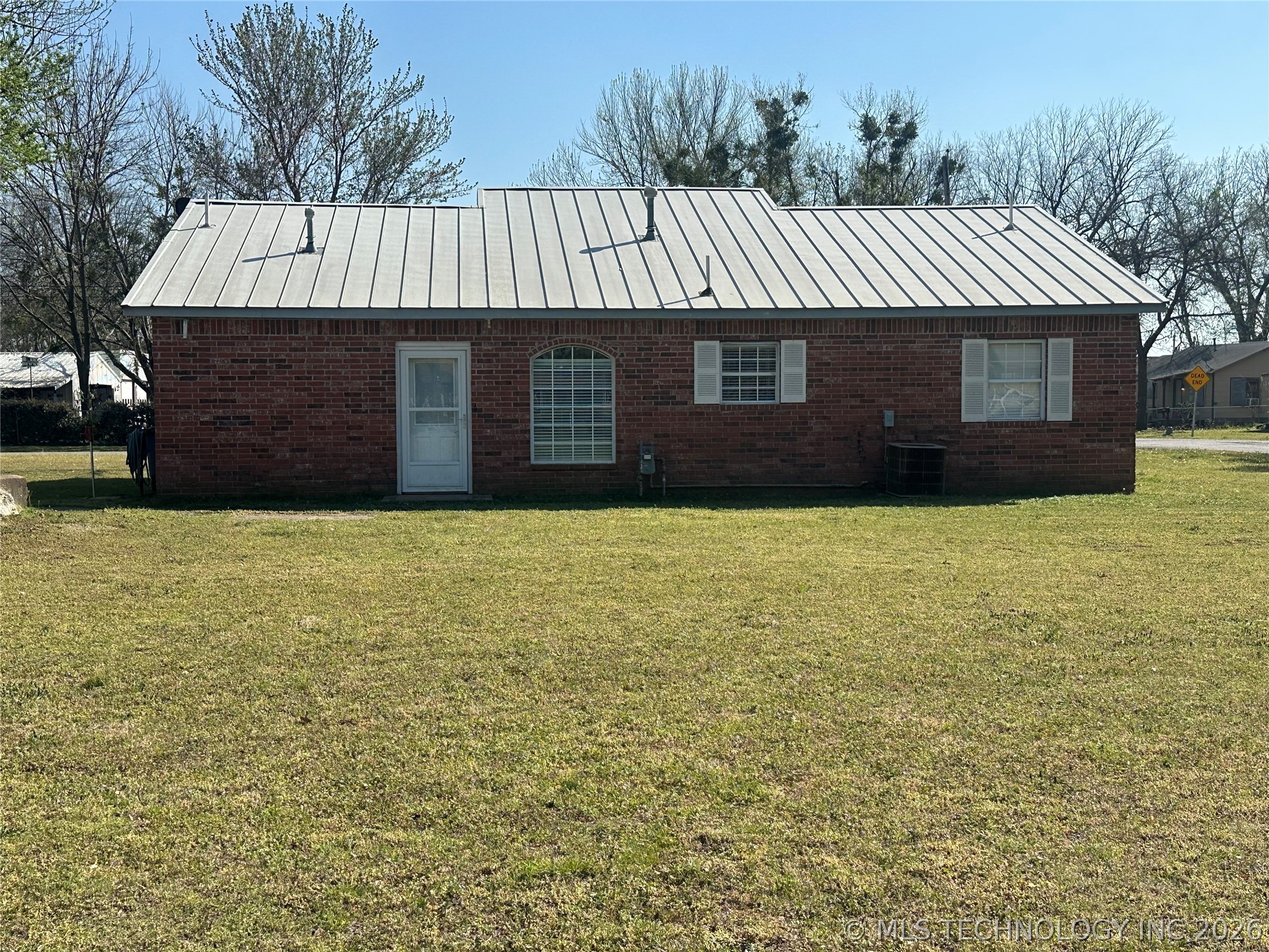 613 S 1st Street Morris OK 74445