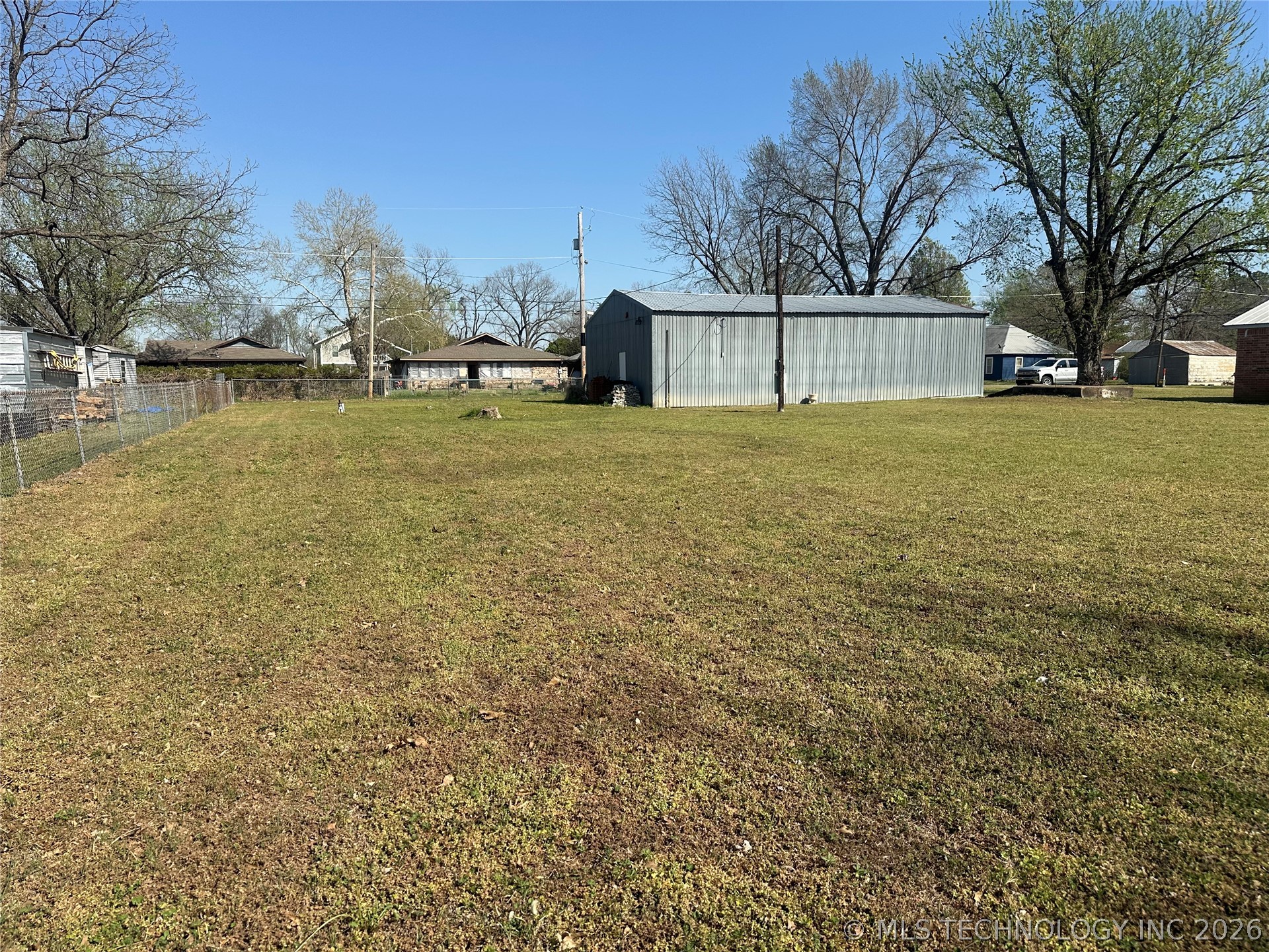 613 S 1st Street Morris OK 74445