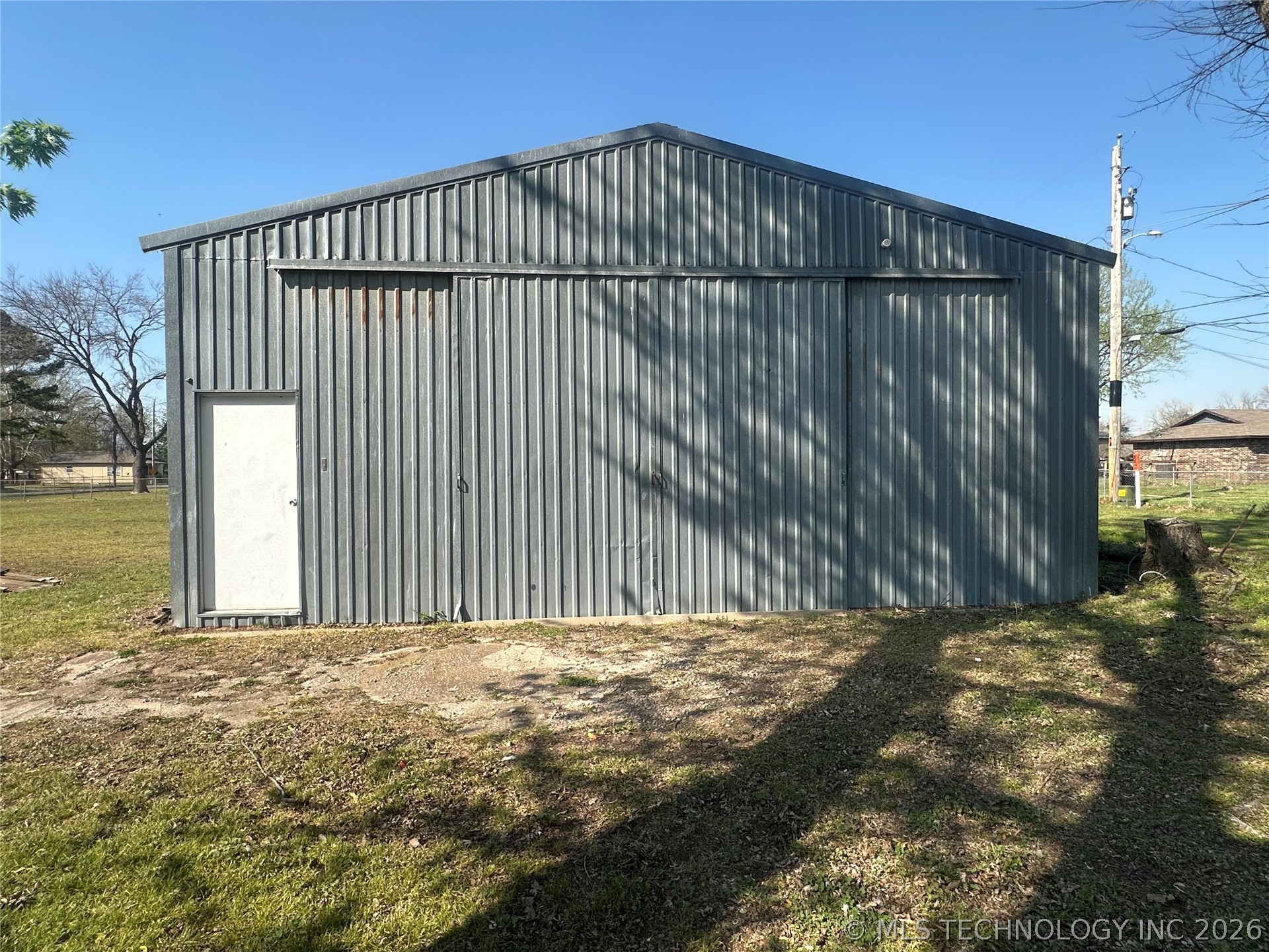 613 S 1st Street Morris OK 74445
