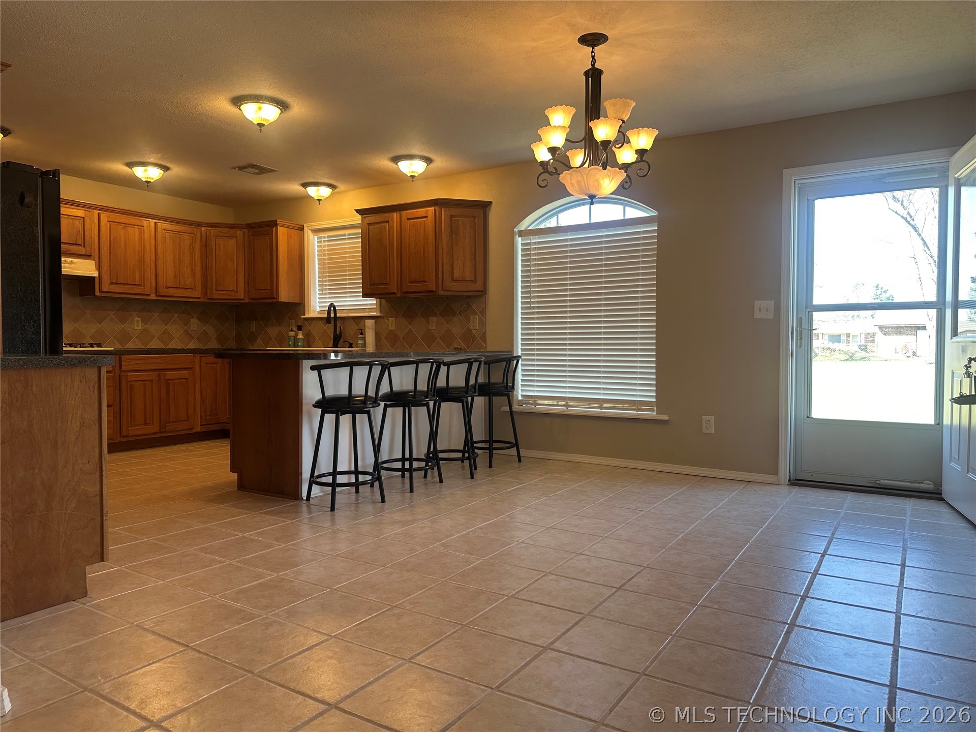 613 S 1st Street Morris OK 74445