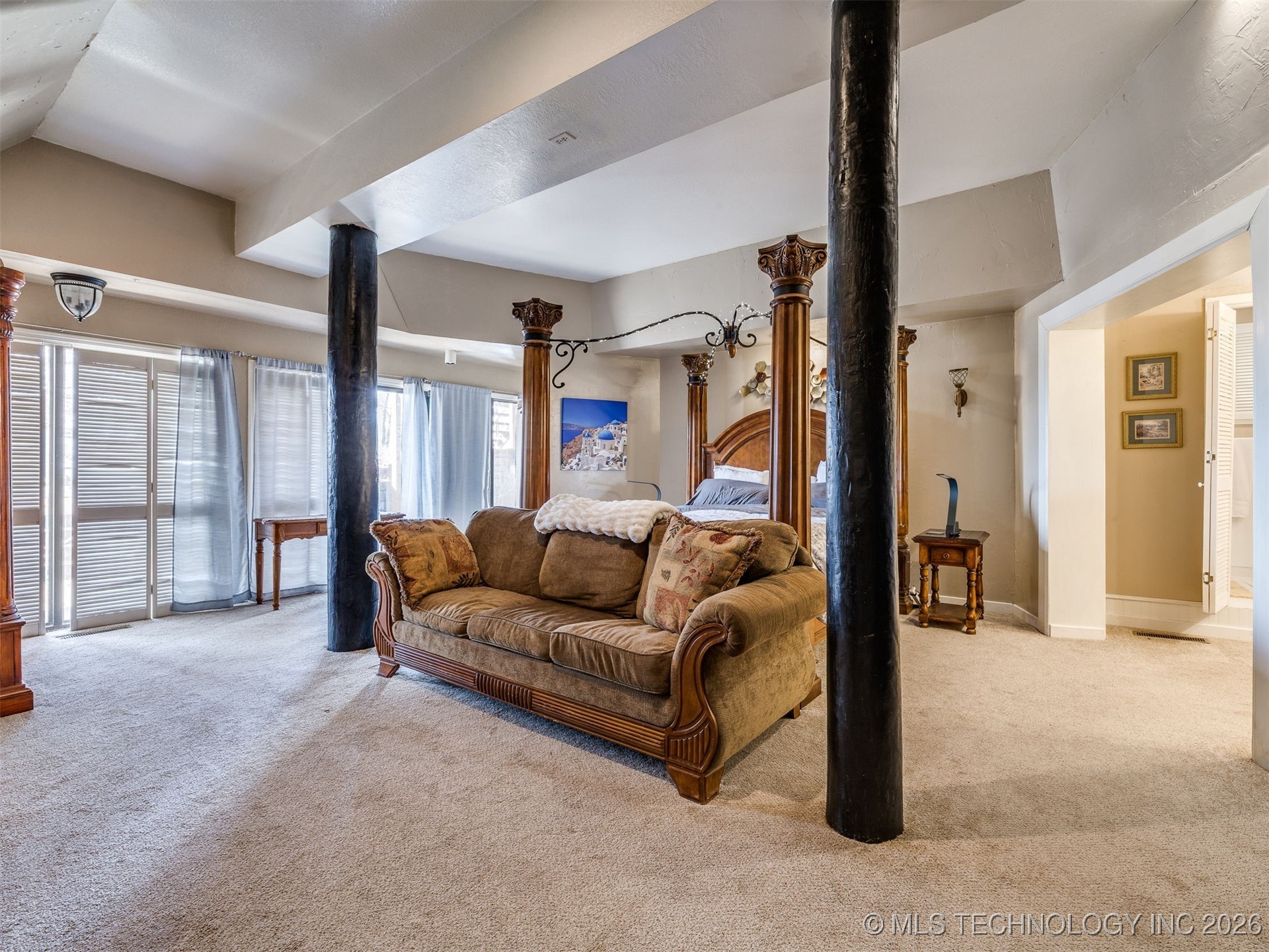 2 W Diamond Head Drive Sand Springs OK 74063