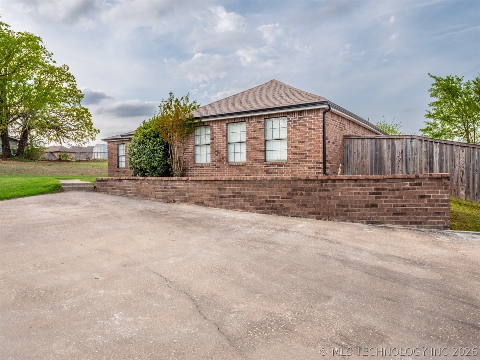 909 Fireside Estate Mcalester OK 74501