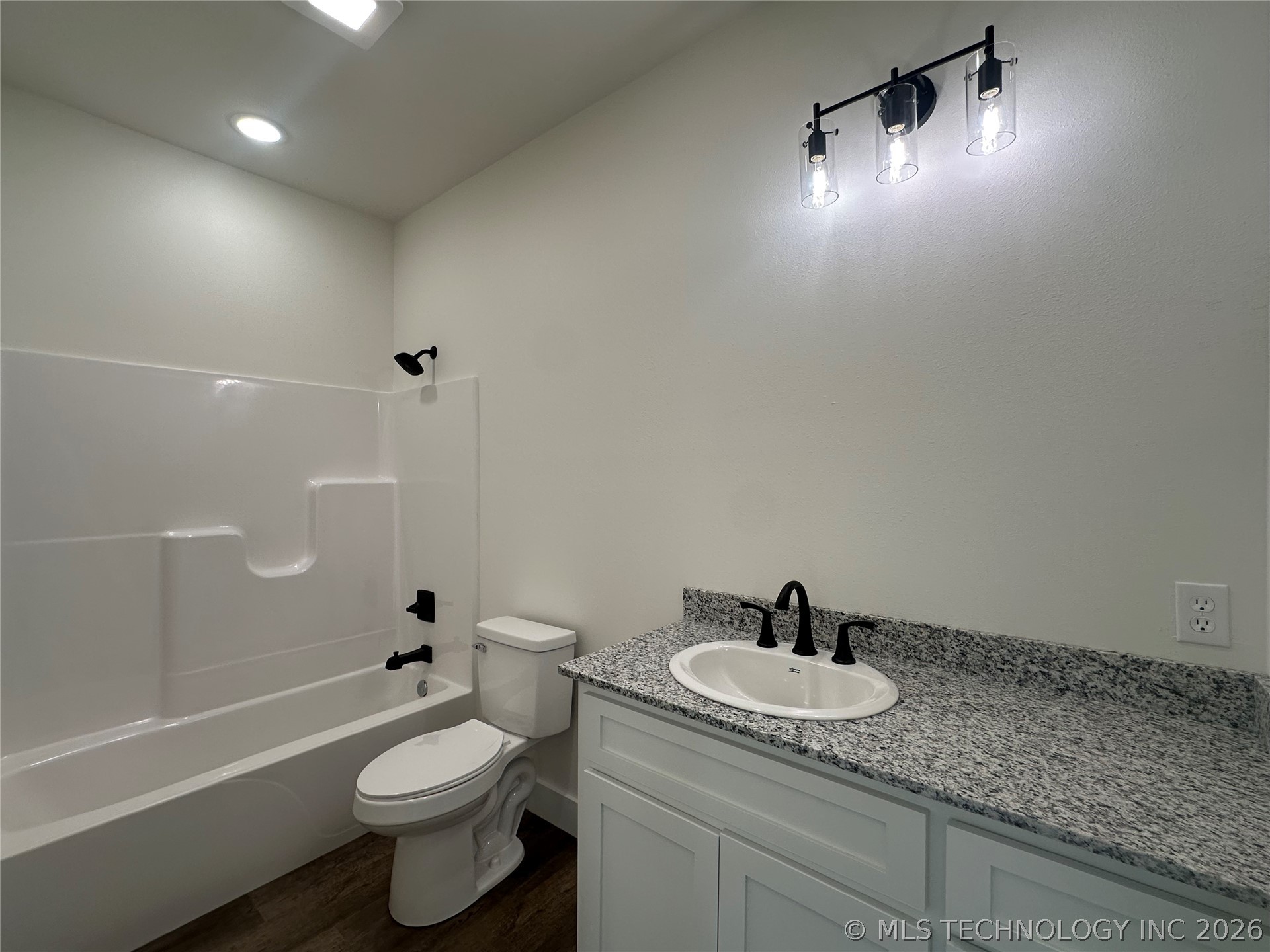 612 S 3rd Street Morris OK 74445