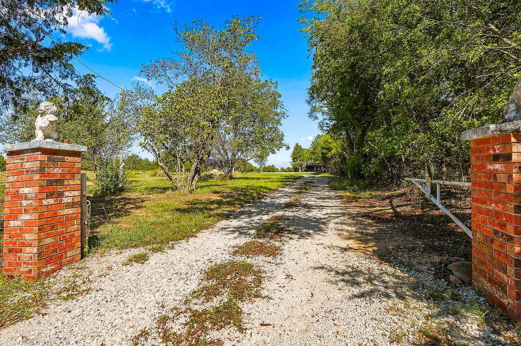 14031 Highway 99 Konawa OK 74849
