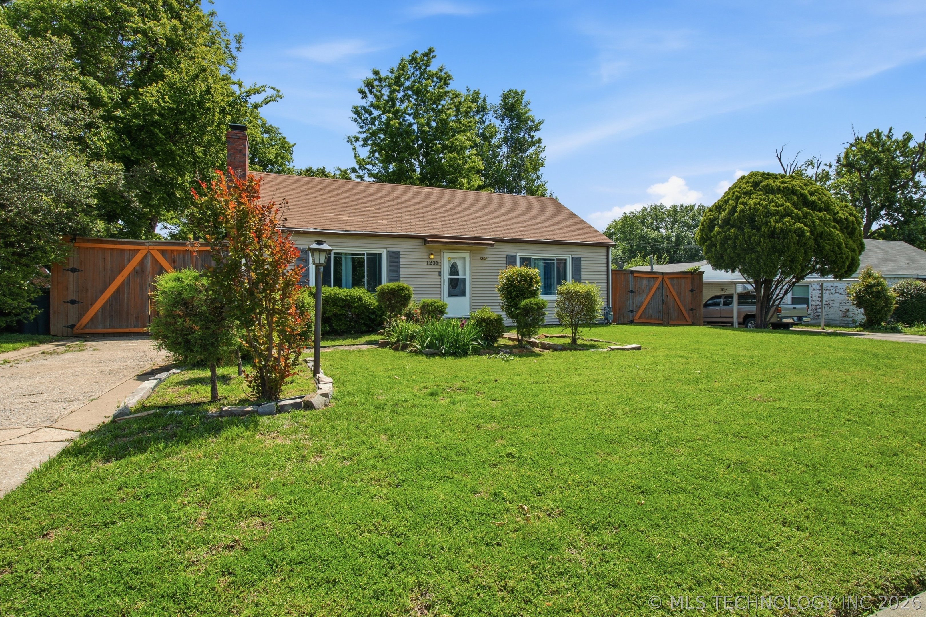 1233 S Allegheny Avenue Tulsa OK 74112