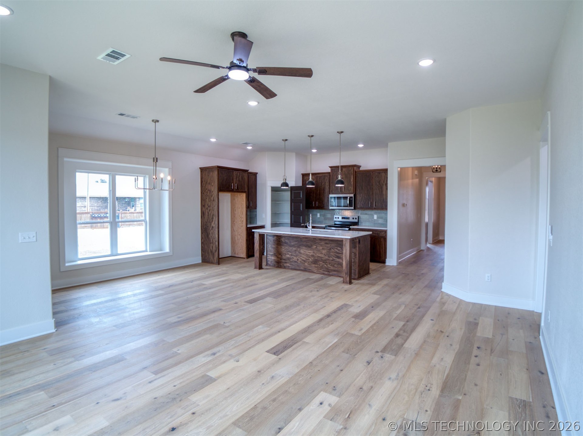 1197 Wild Indigo Circle Calera OK 74730