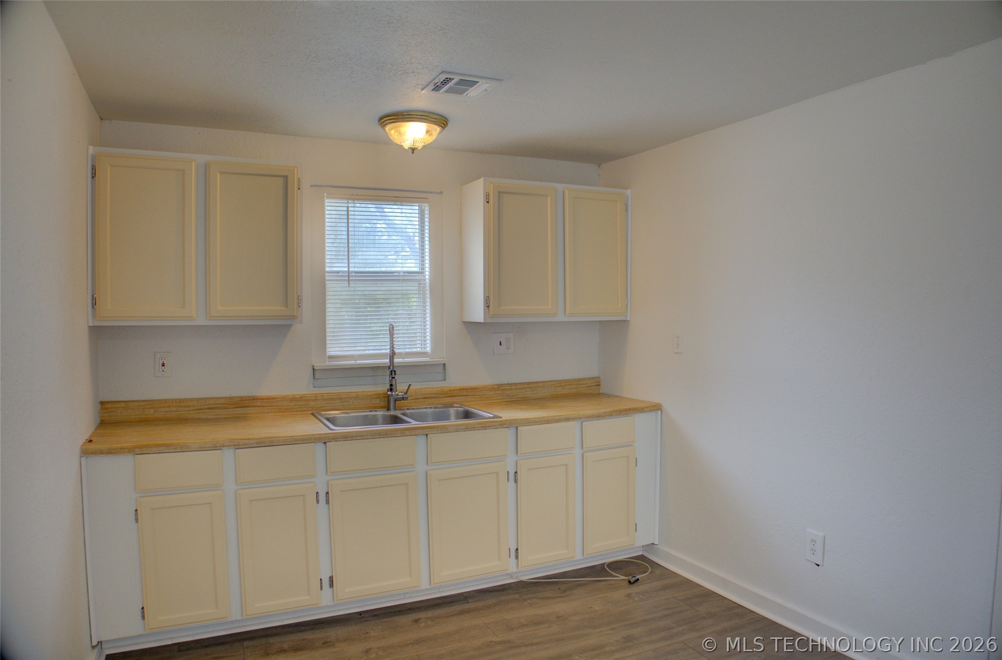 4140 W 8th Street Tulsa OK 74127