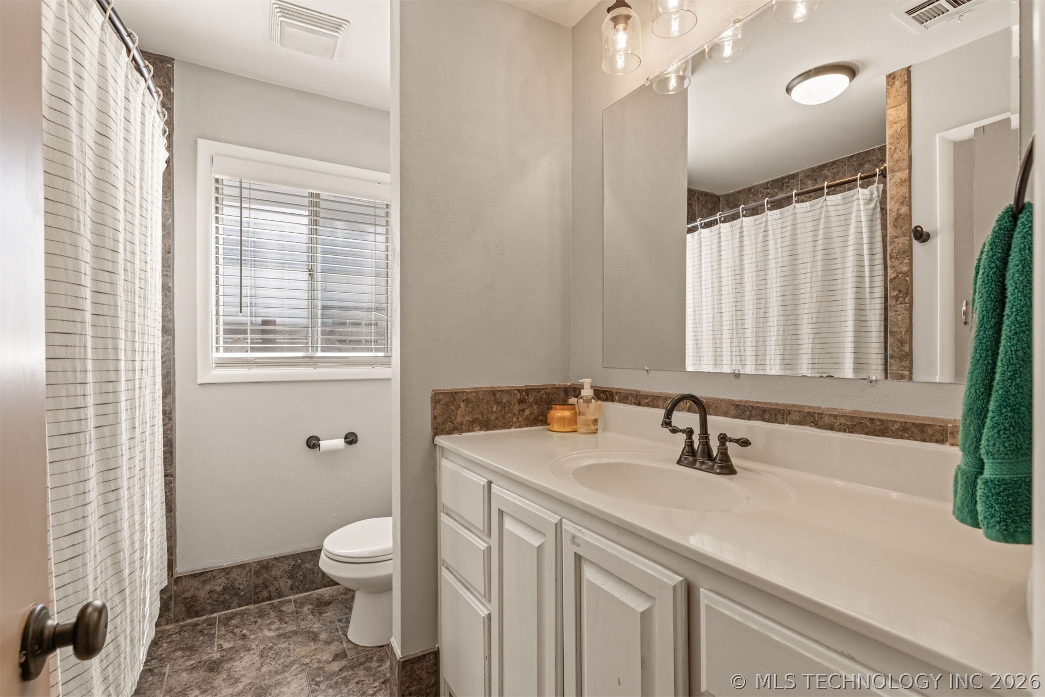 6765 E 26th Place Tulsa OK 74129