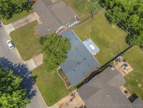 6765 E 26th Place Tulsa OK 74129