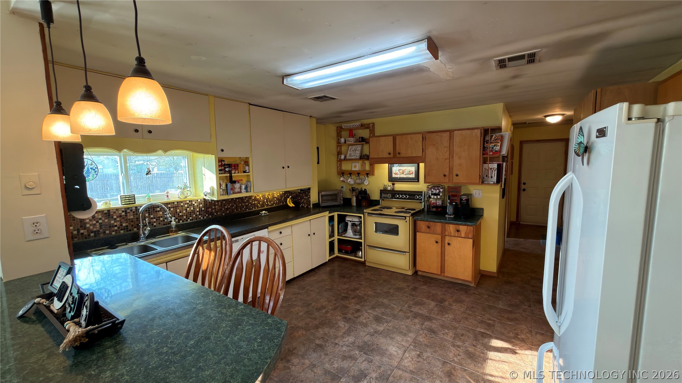 605 E Caddo Street Cleveland OK 74020