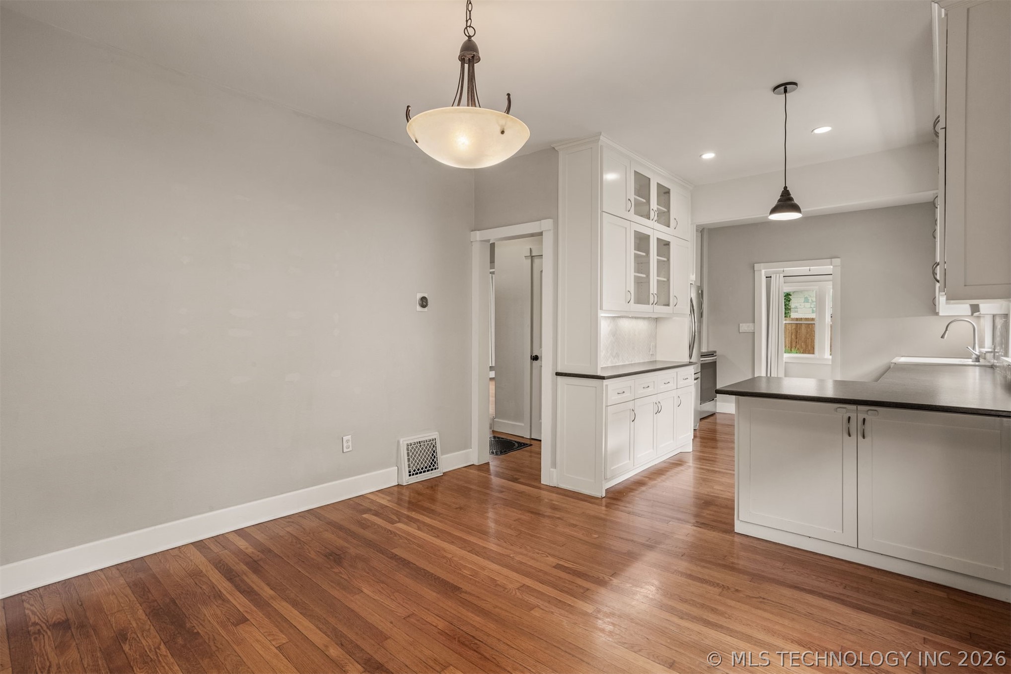 1832 E 16th Place Tulsa OK 74104