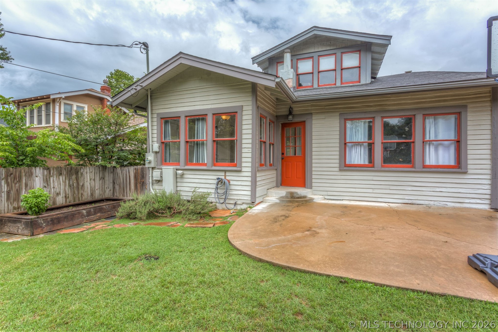 1832 E 16th Place Tulsa OK 74104