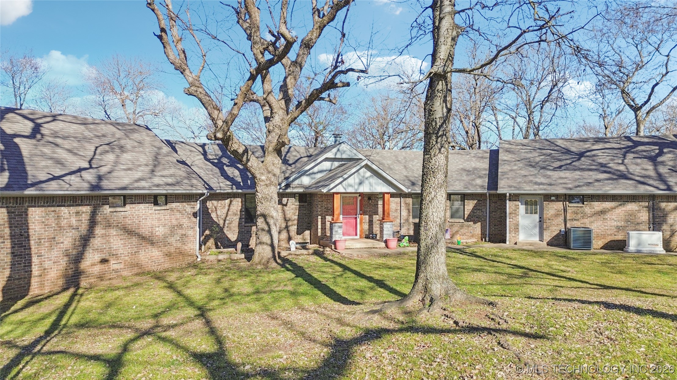 1701 N Hopi Street Chouteau OK 74337