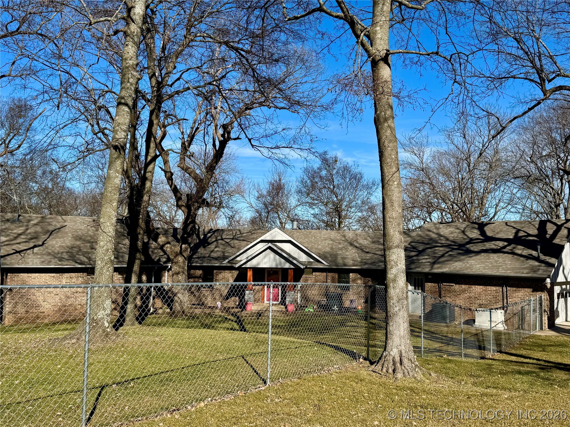 1701 N Hopi Street Chouteau OK 74337