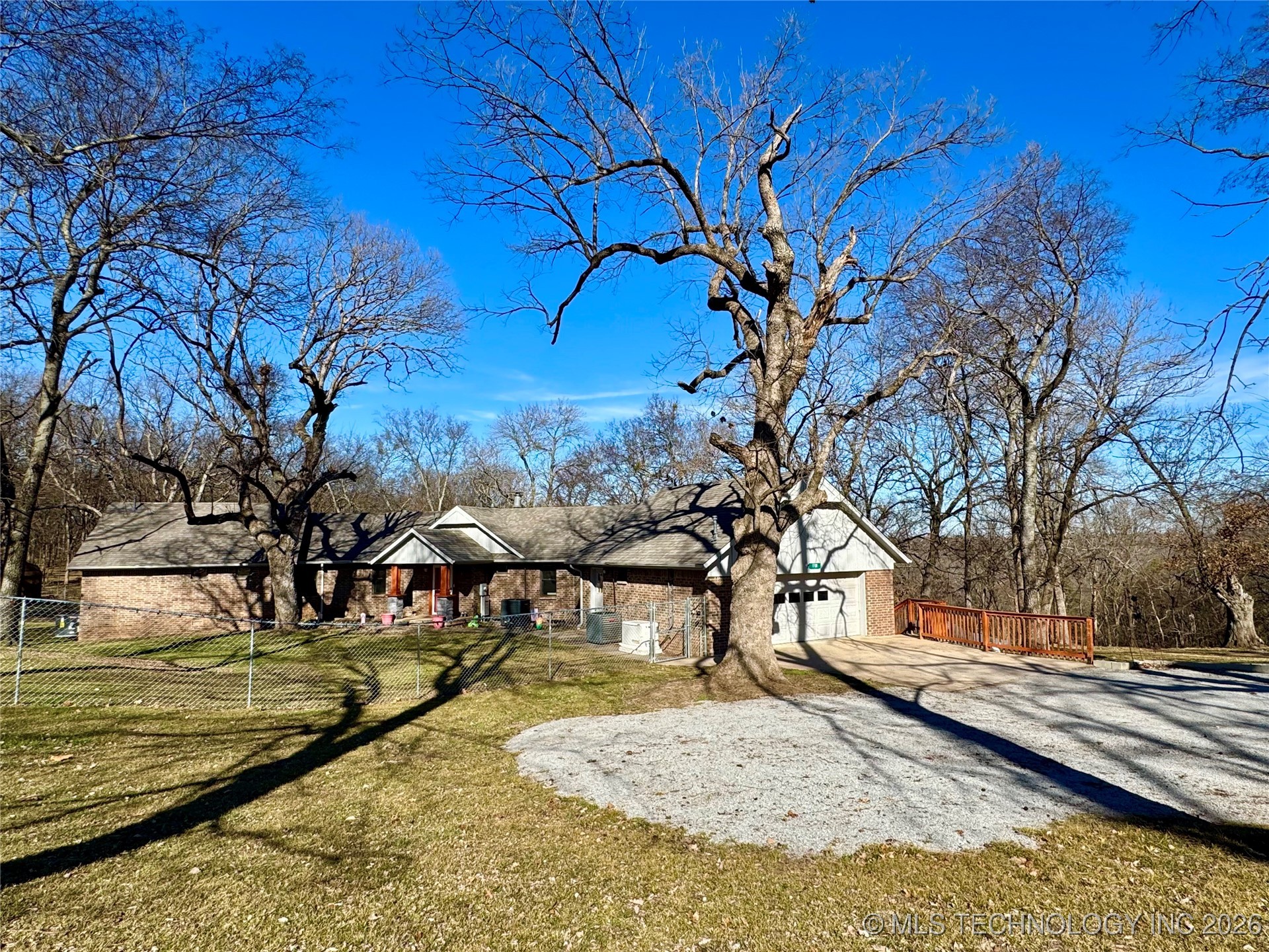1701 N Hopi Street Chouteau OK 74337