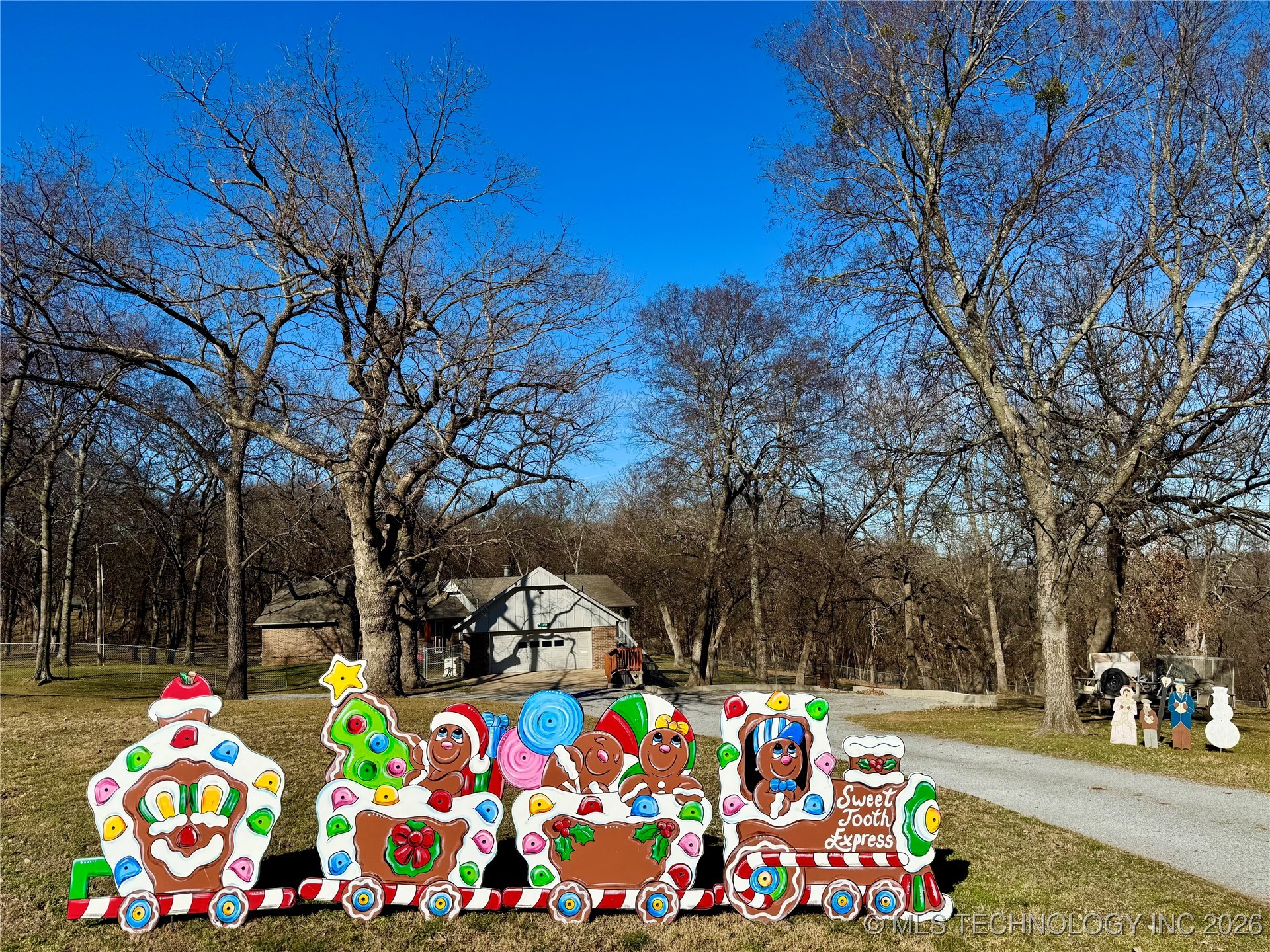 1701 N Hopi Street Chouteau OK 74337