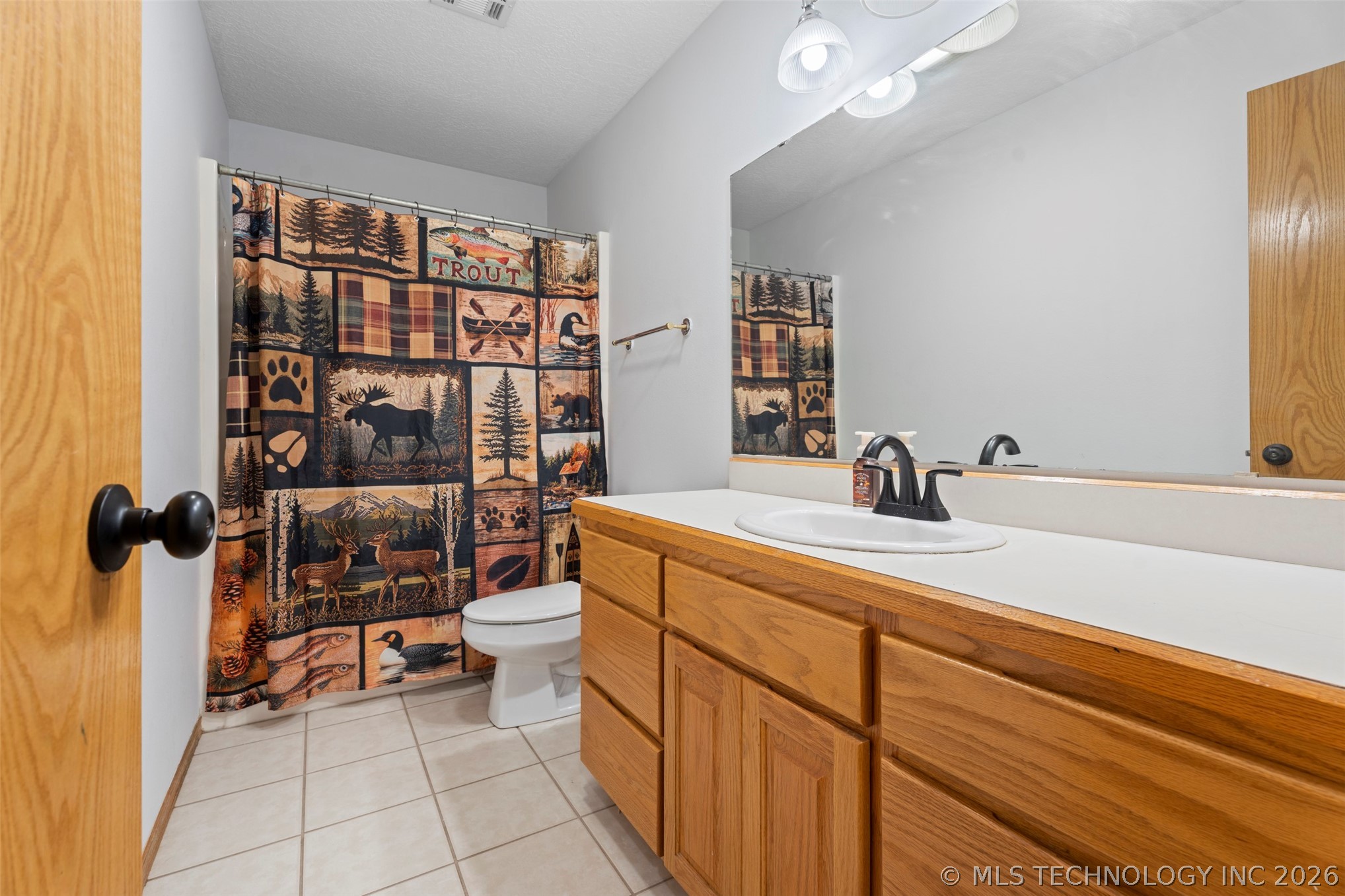 701 E 10th Street Grove OK 74344