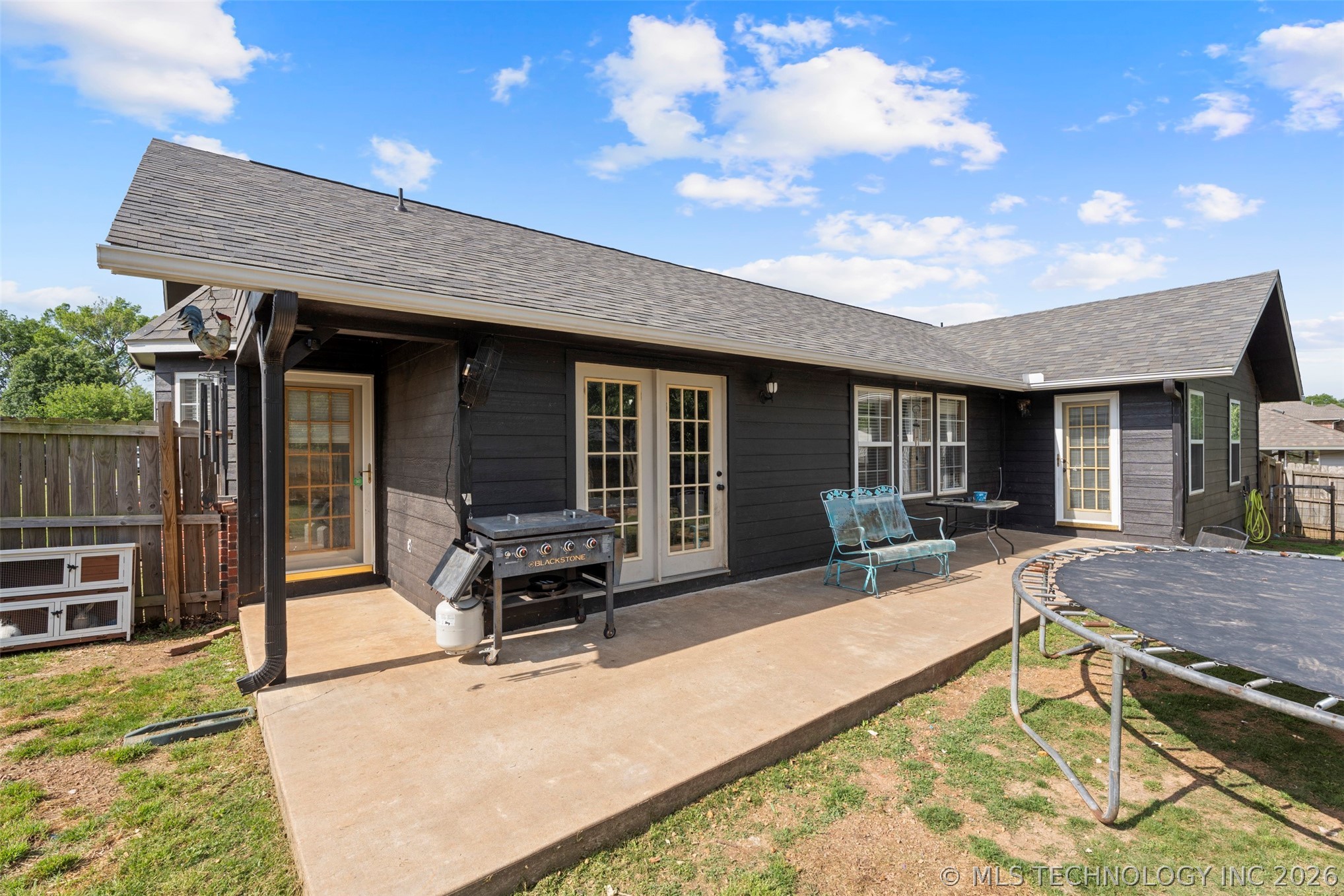 701 E 10th Street Grove OK 74344