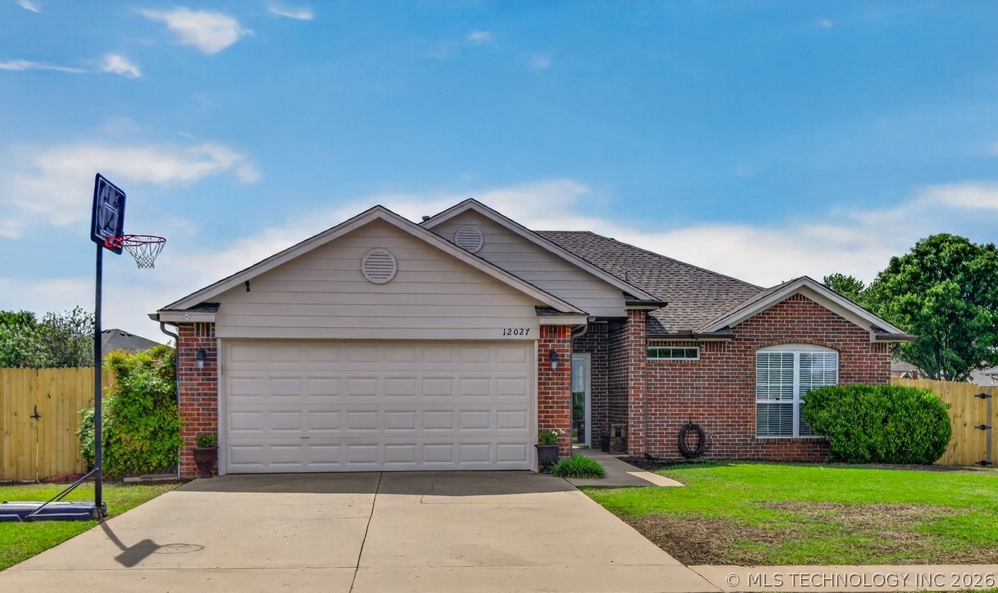 12027 N 108th East Avenue Collinsville OK 74021