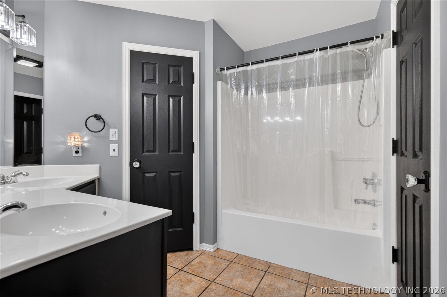 12027 N 108th East Avenue Collinsville OK 74021