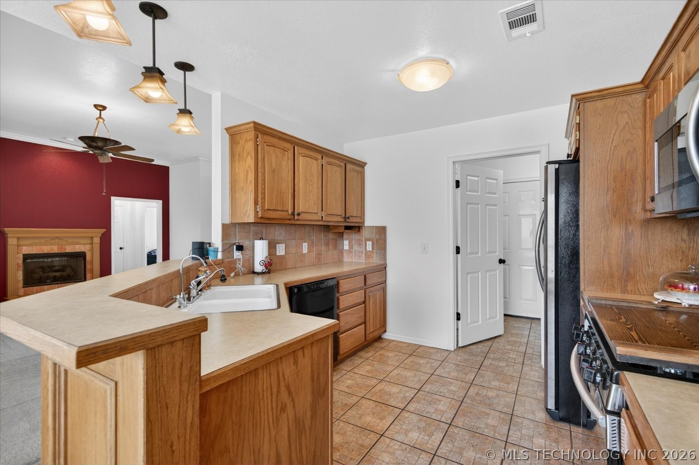 12027 N 108th East Avenue Collinsville OK 74021