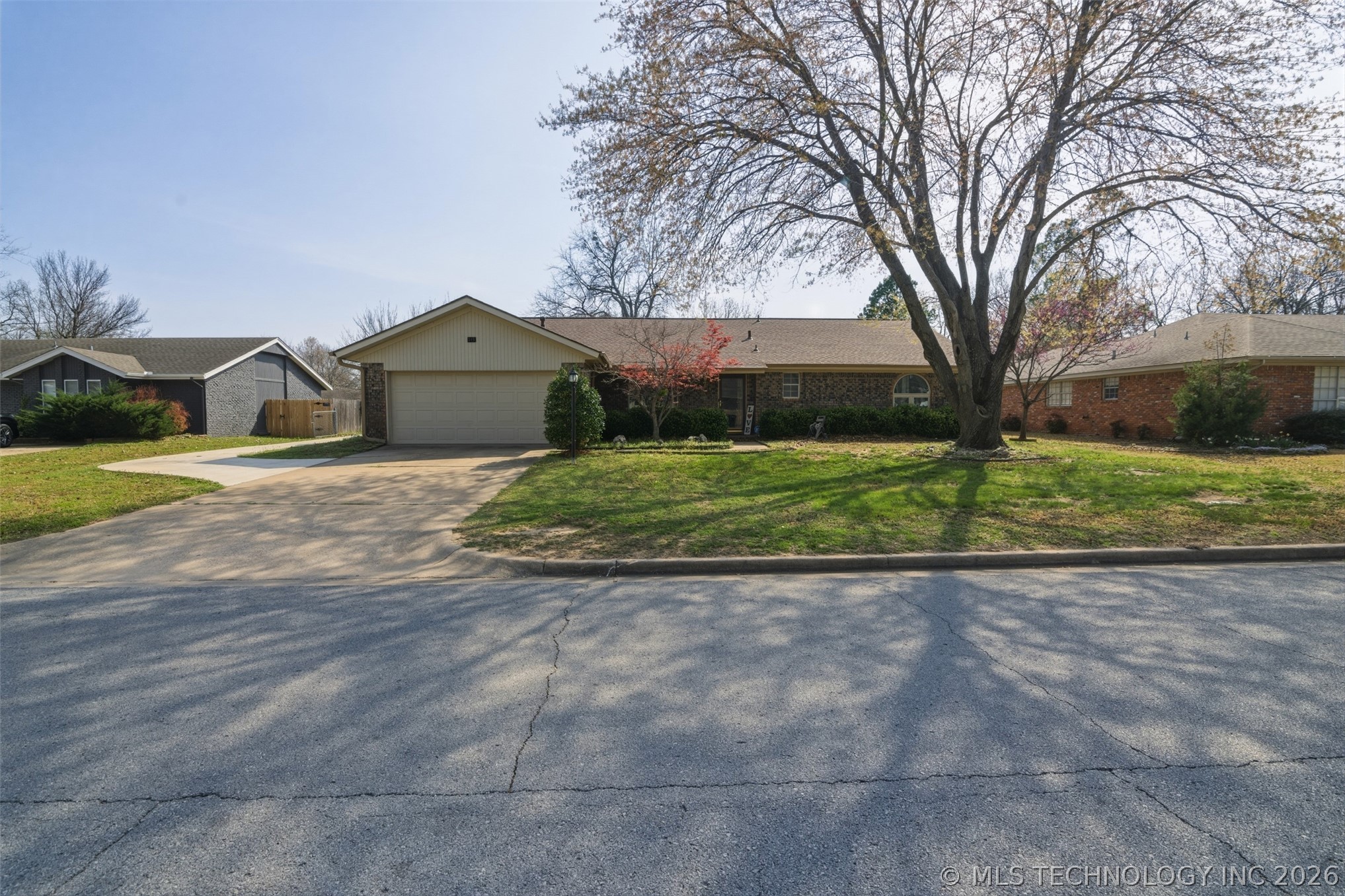 543 Meadowood Drive Broken Arrow OK 74011