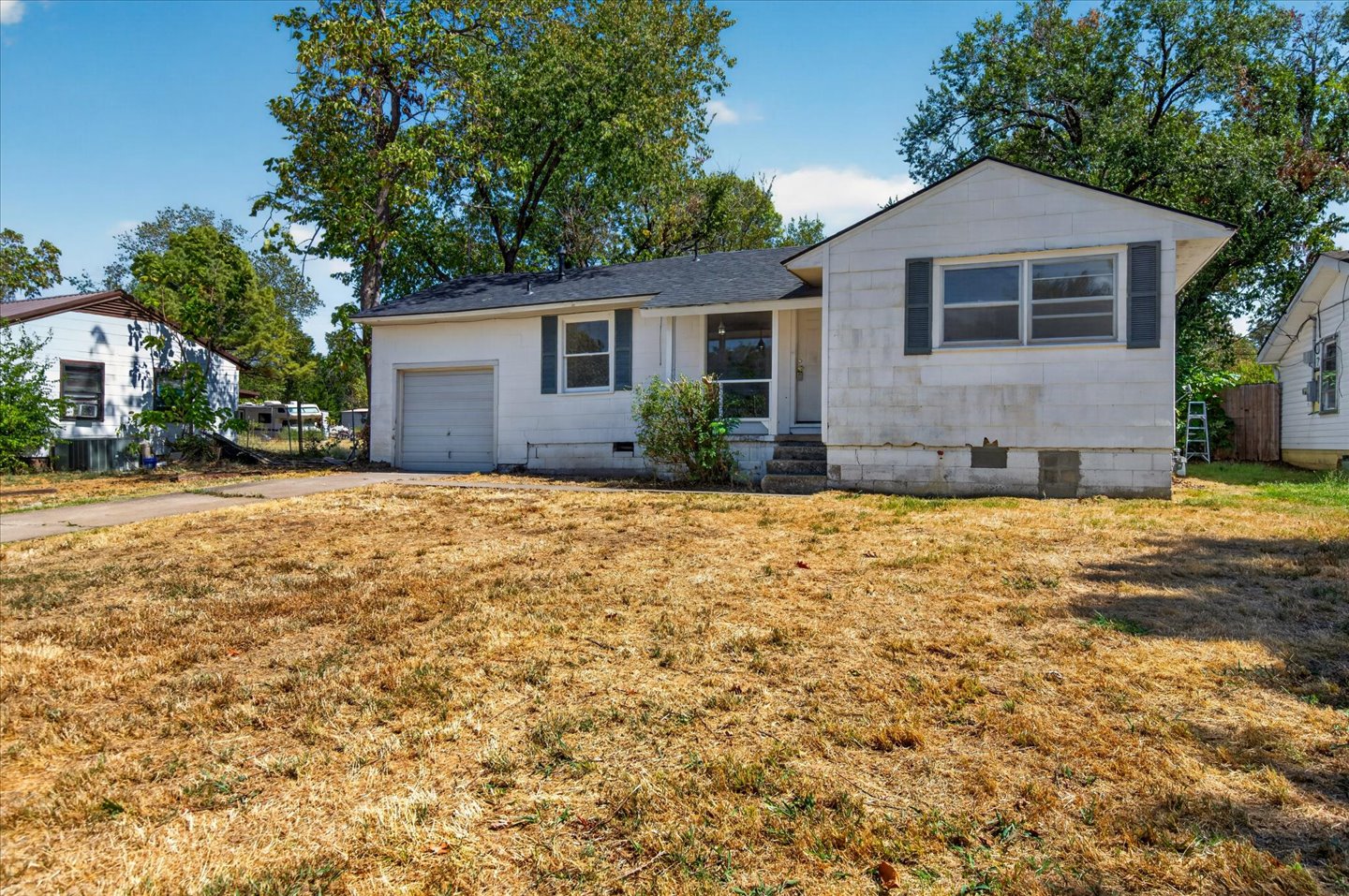 1812 S Armstrong Avenue Bartlesville OK 74003