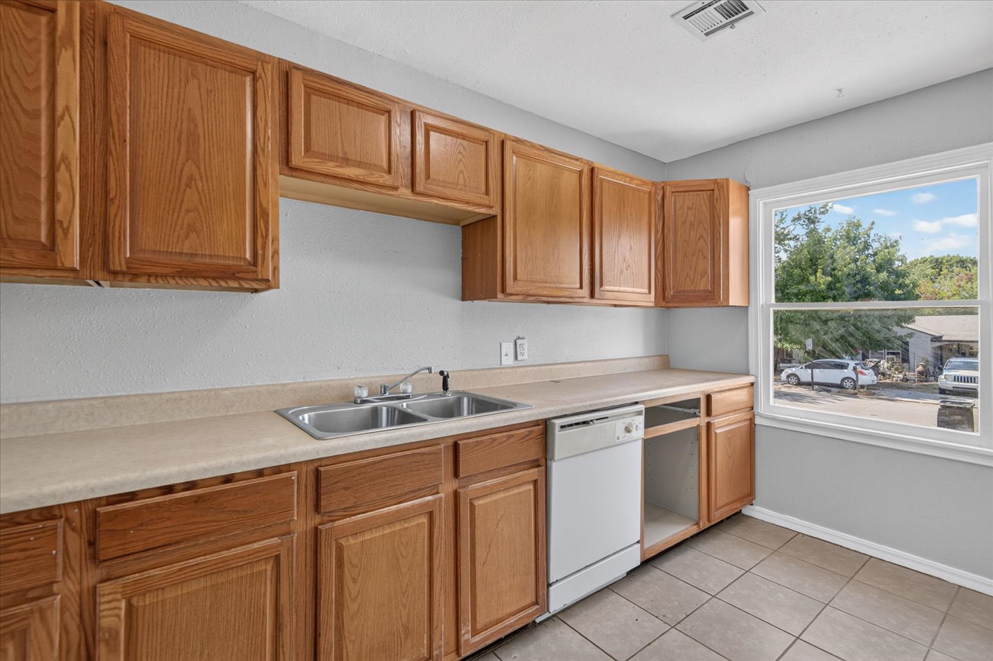1812 S Armstrong Avenue Bartlesville OK 74003