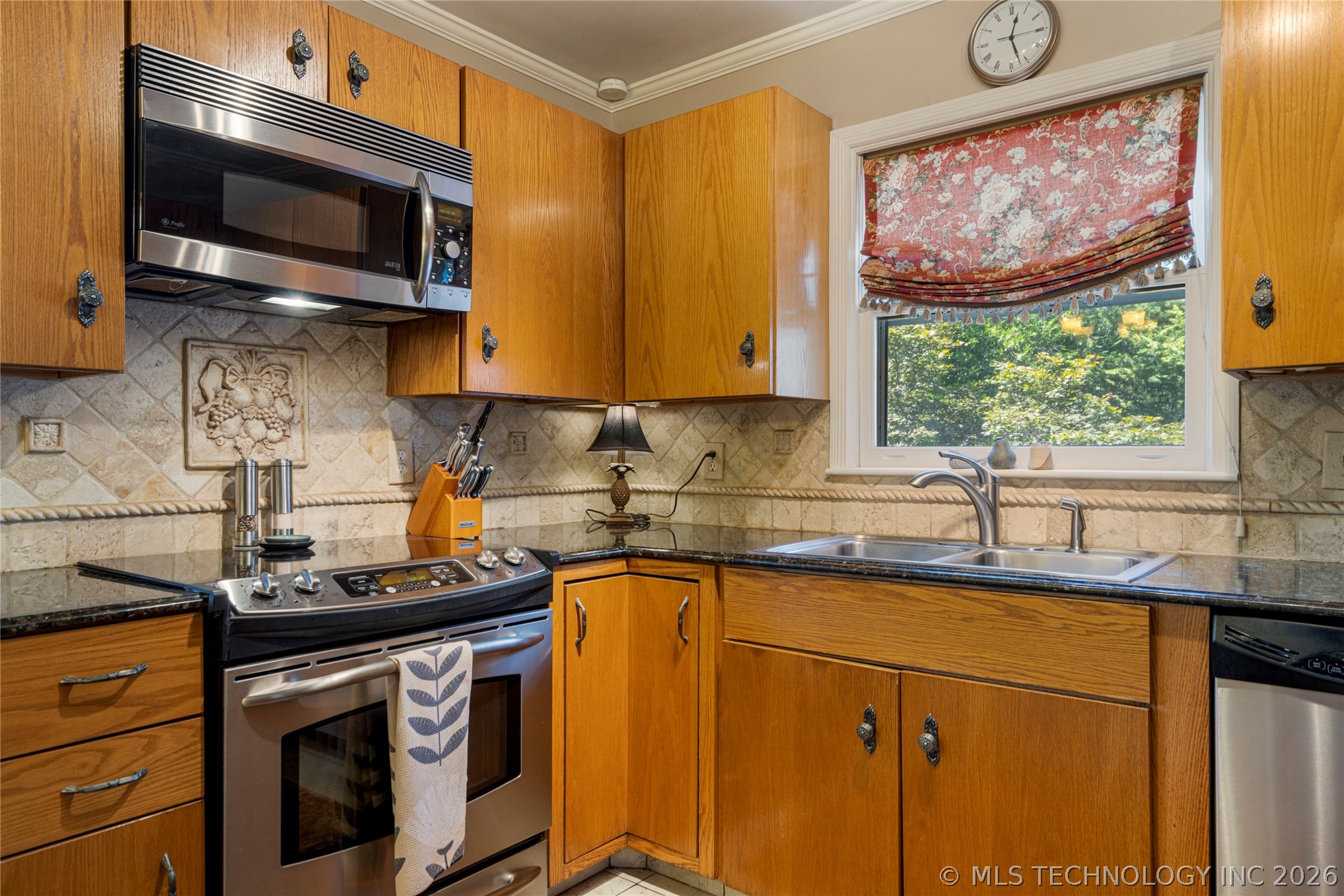 1218 E 30th Place Tulsa OK 74114