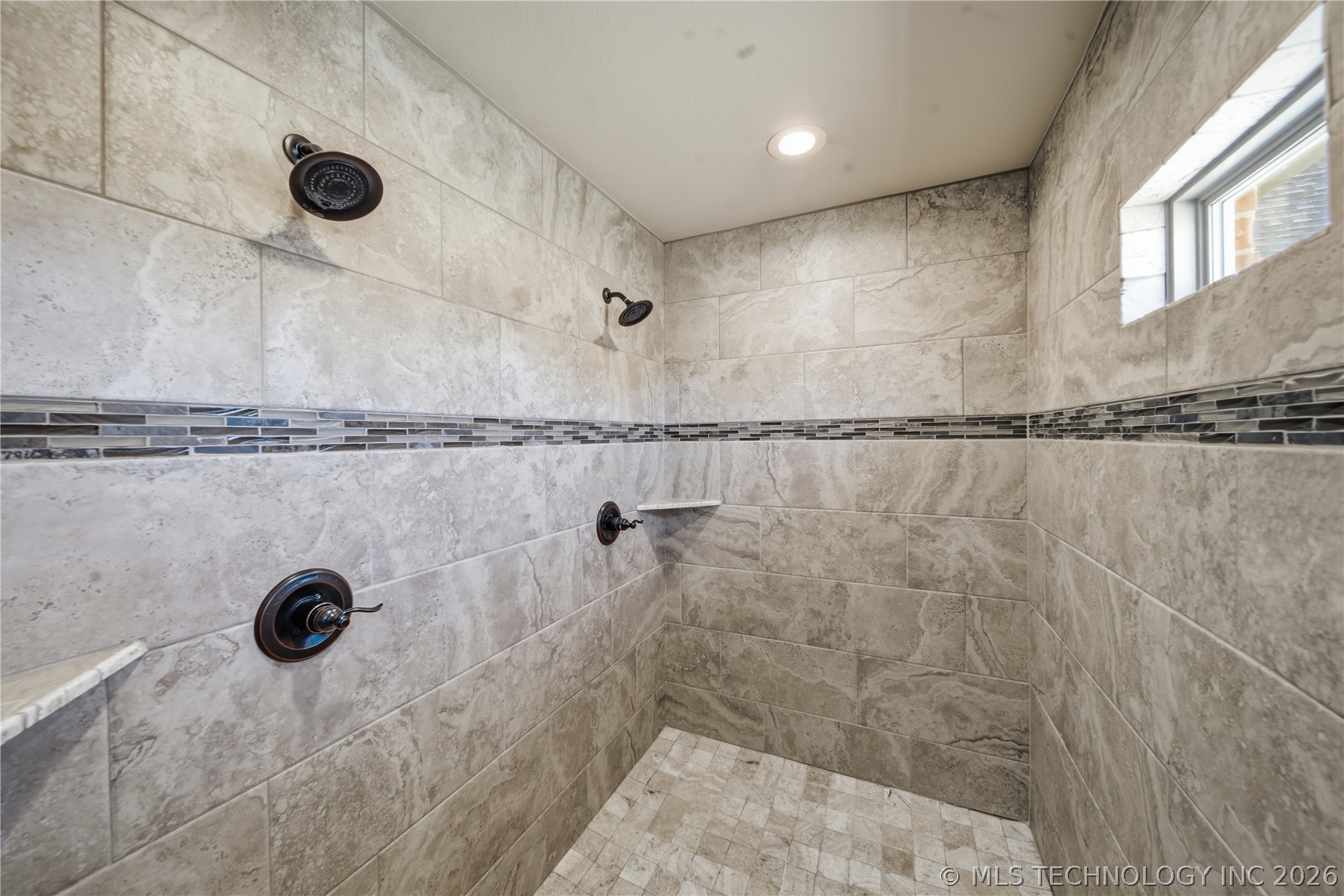 6502 N Oakwood Circle Owasso OK 74055