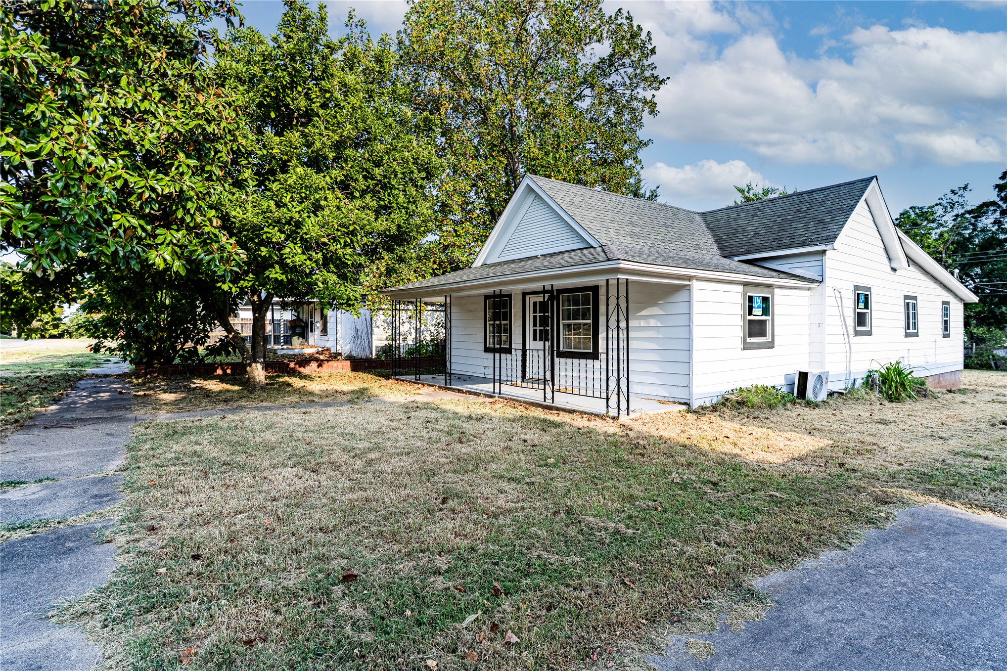 508 E 3rd Avenue Bristow OK 74010
