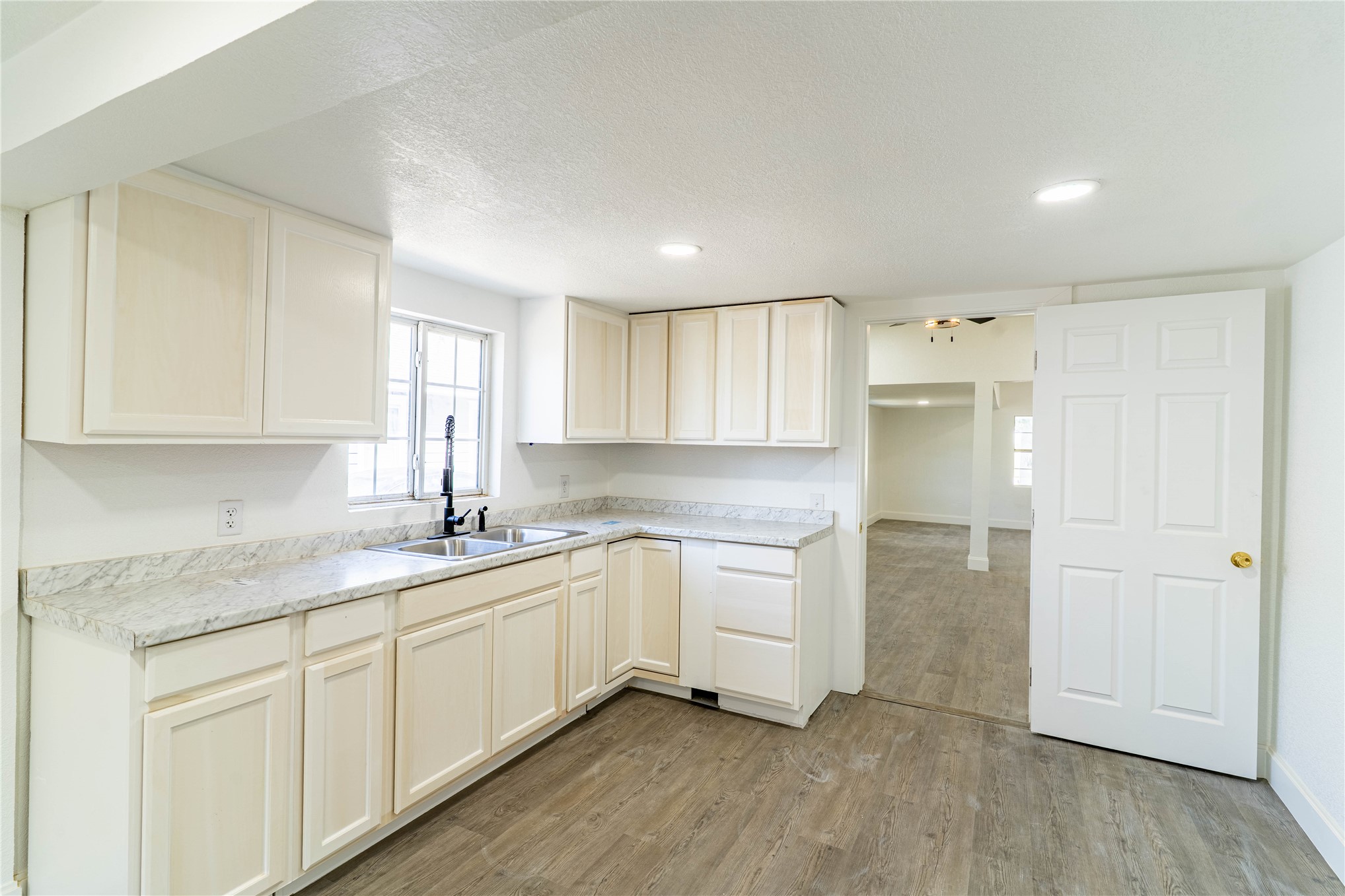 508 E 3rd Avenue Bristow OK 74010