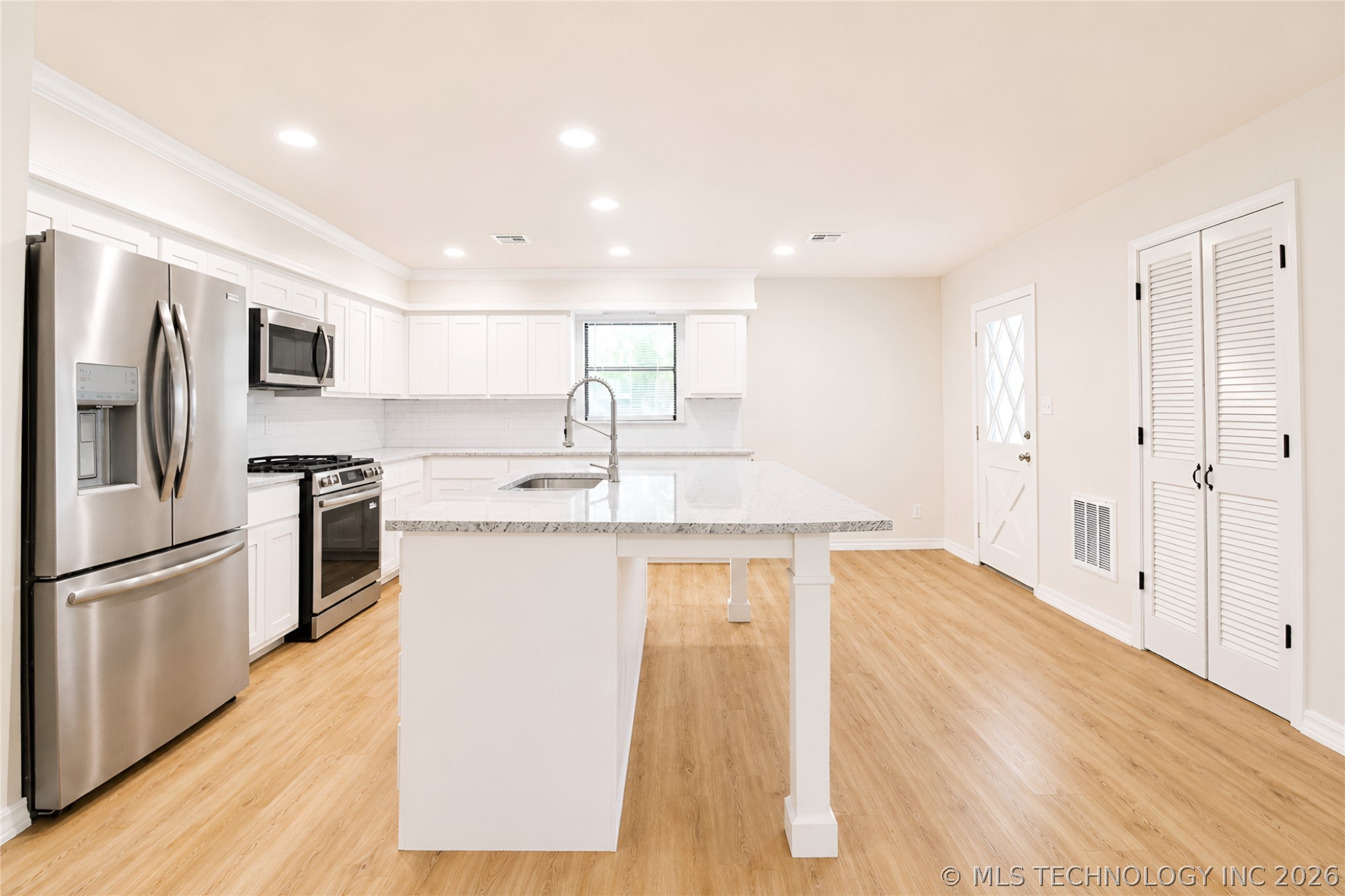 322 E Young Street Morris OK 74445