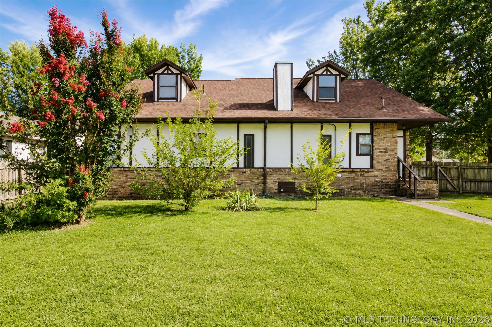 322 E Young Street Morris OK 74445