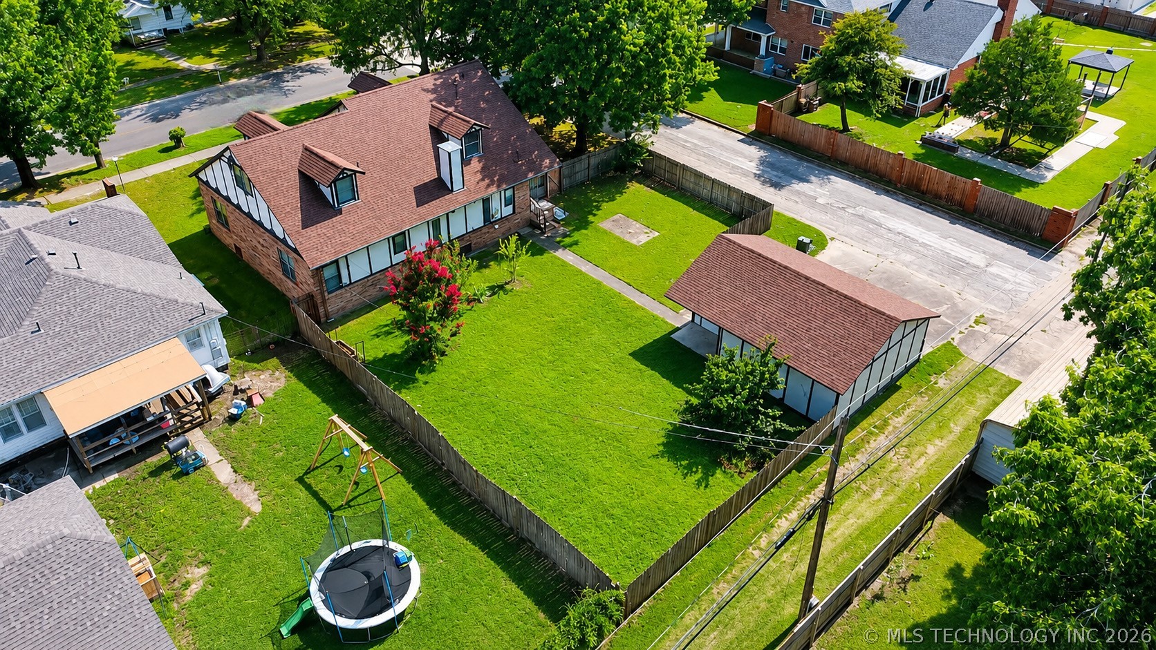 322 E Young Street Morris OK 74445