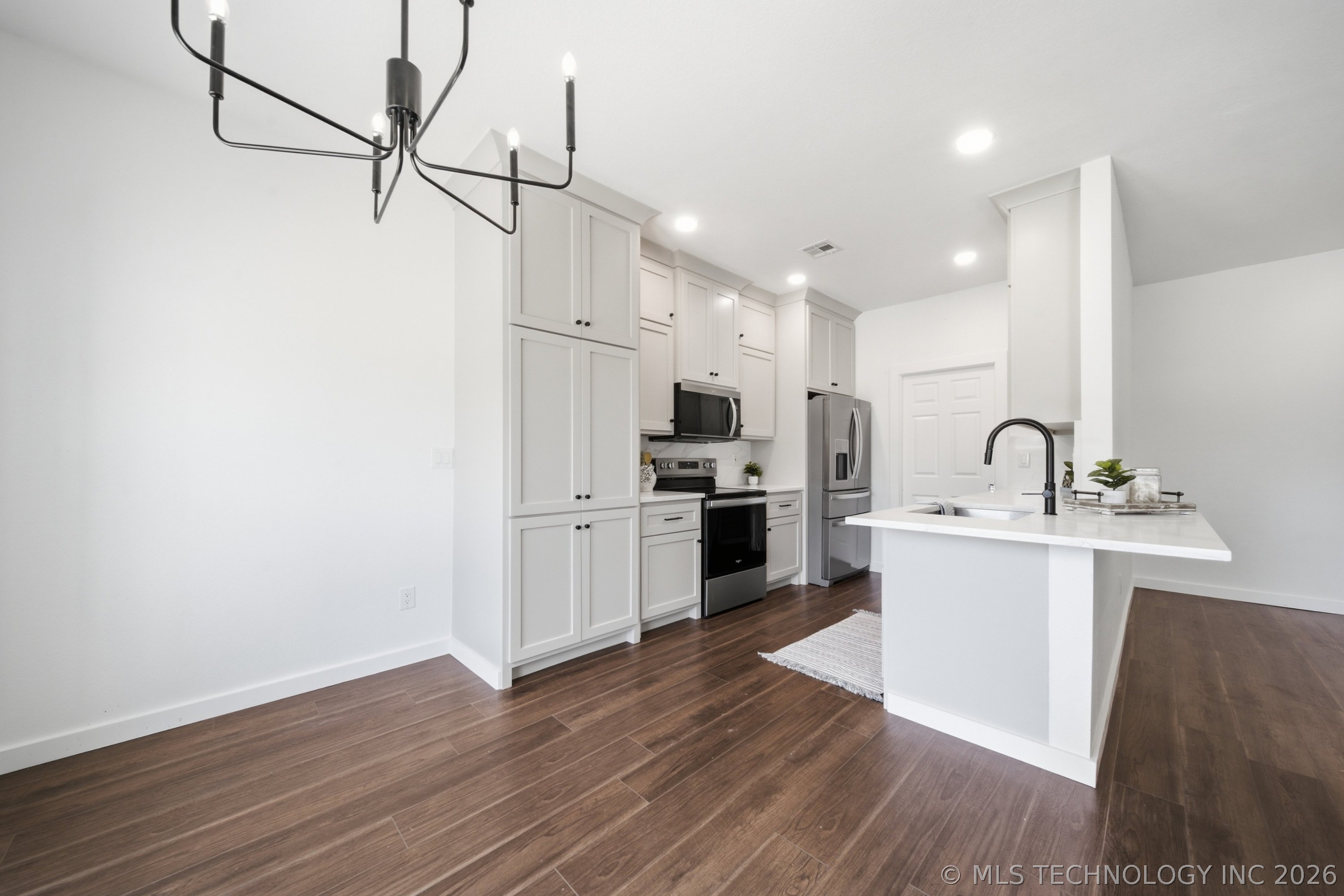 1227 S Columbia Place Tulsa OK 74104
