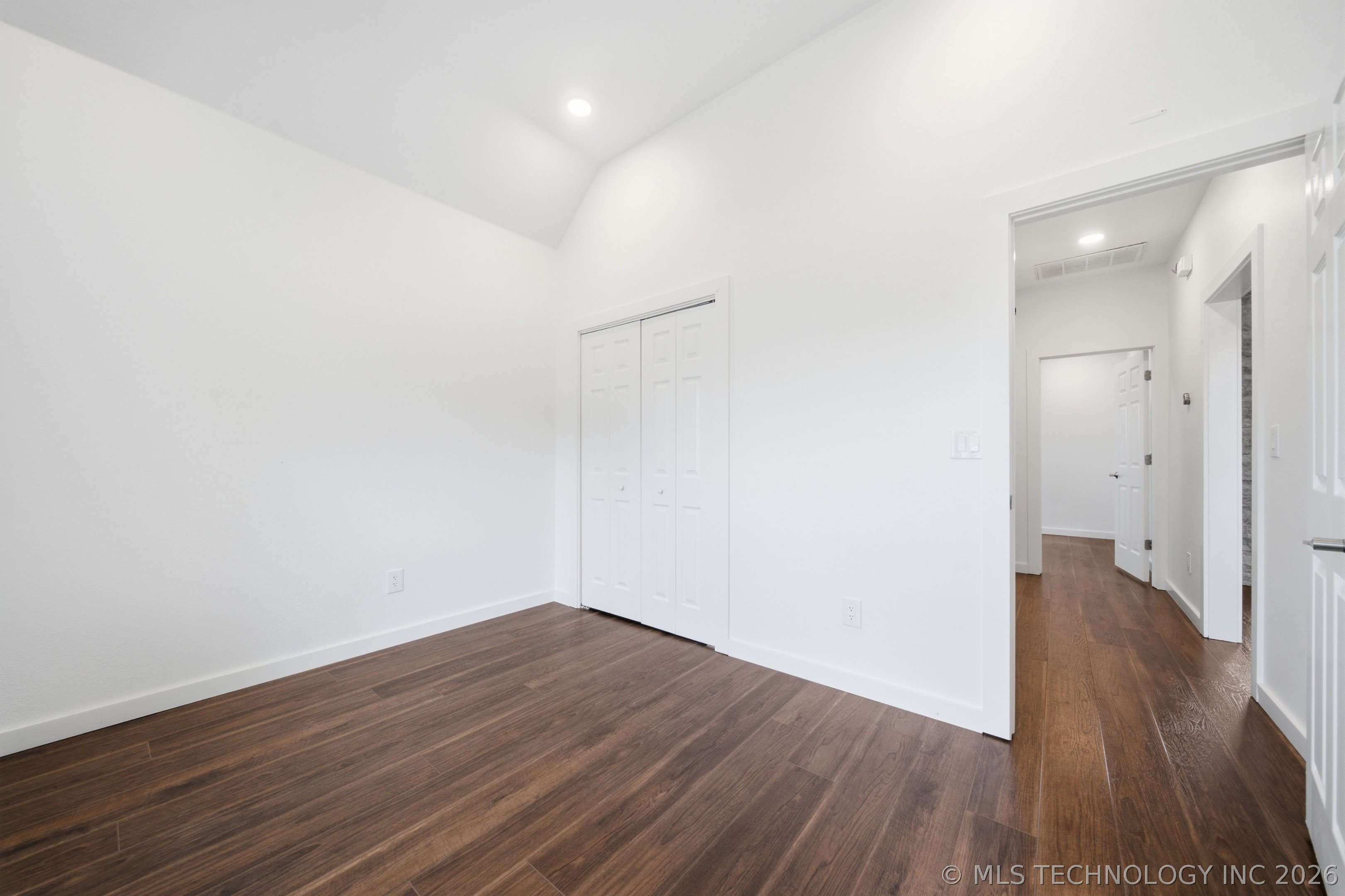 1227 S Columbia Place Tulsa OK 74104