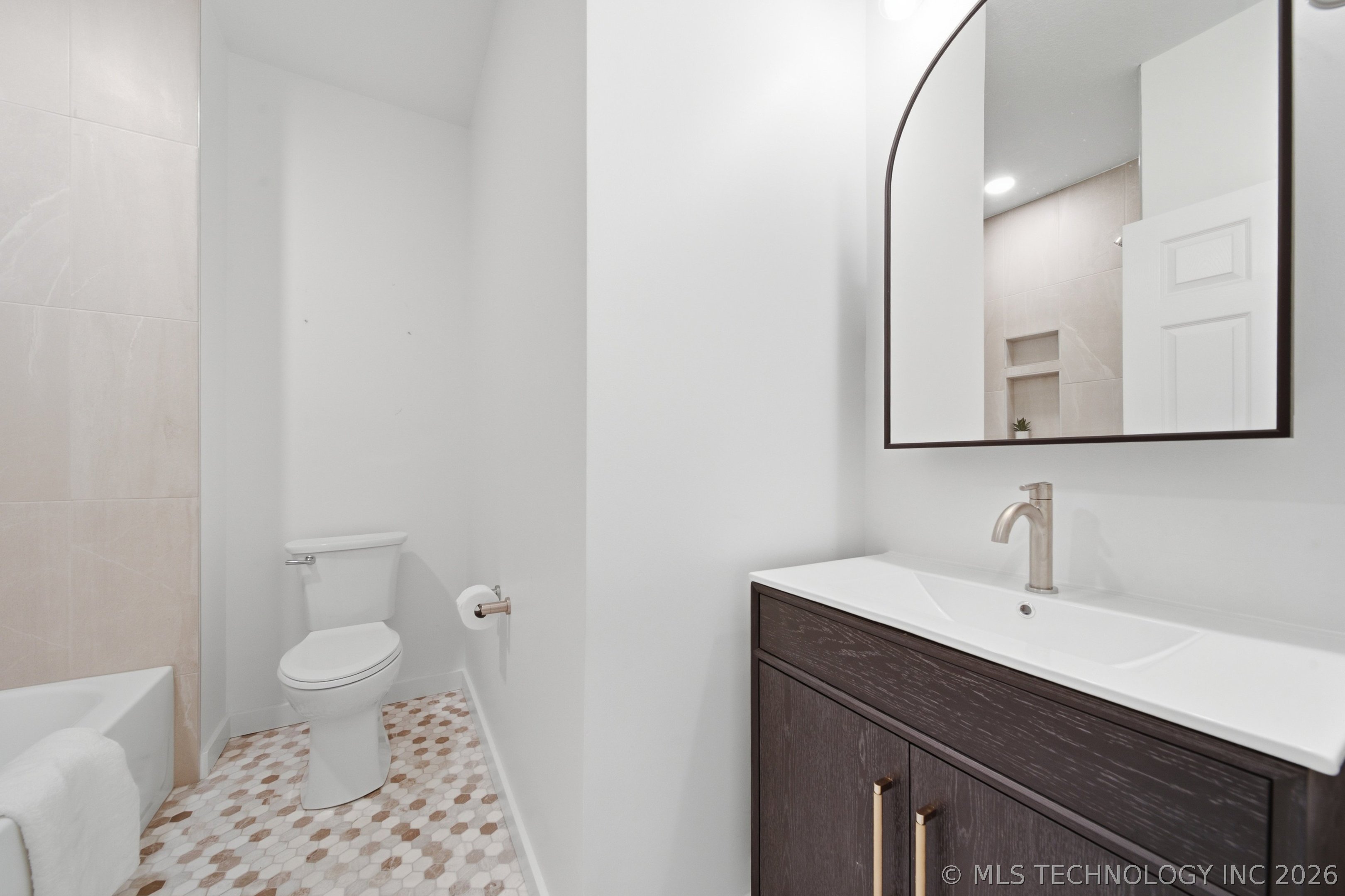 1227 S Columbia Place Tulsa OK 74104