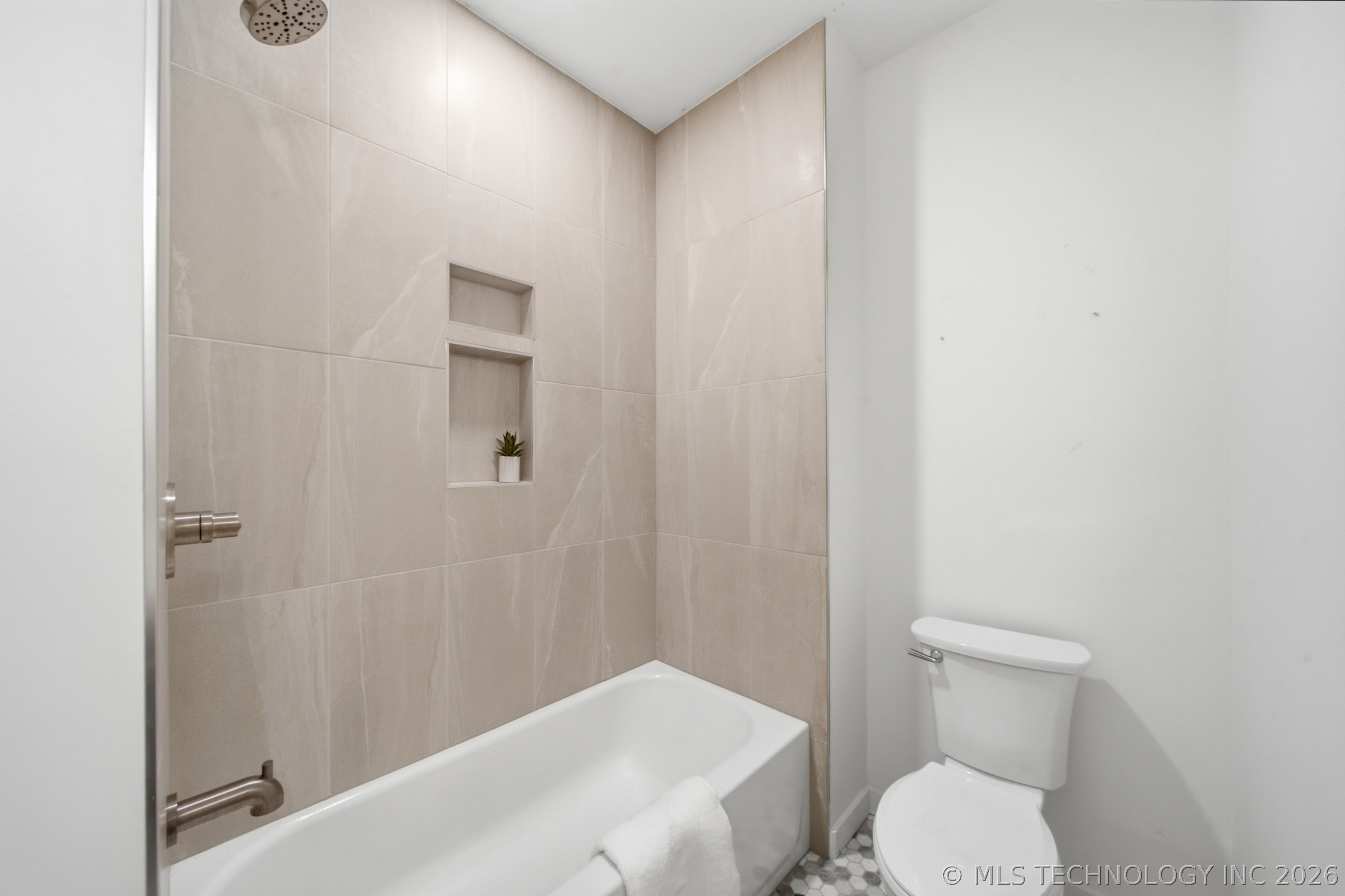 1227 S Columbia Place Tulsa OK 74104