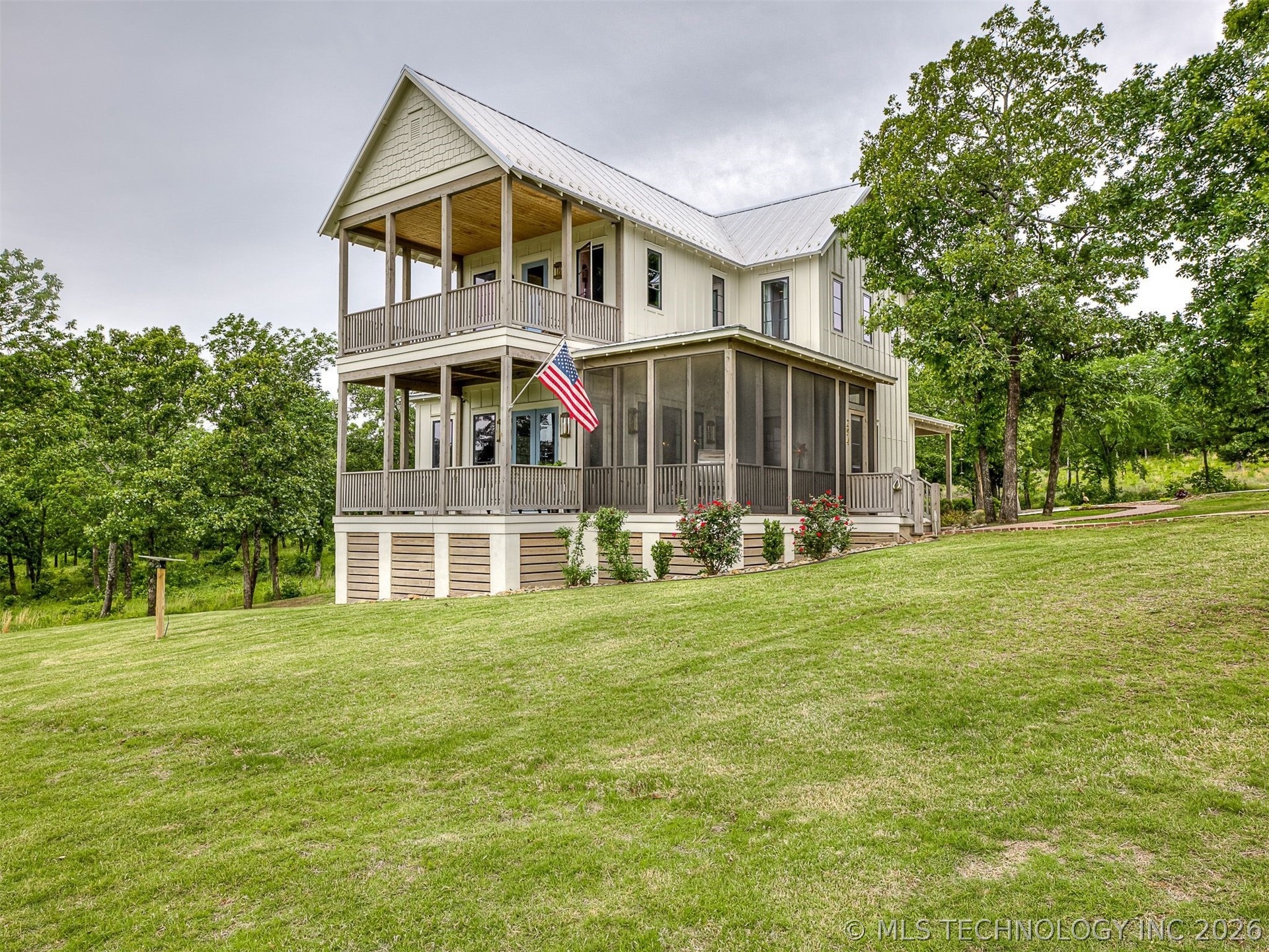 25 E Falcon Tree Loop Eufaula OK 74432
