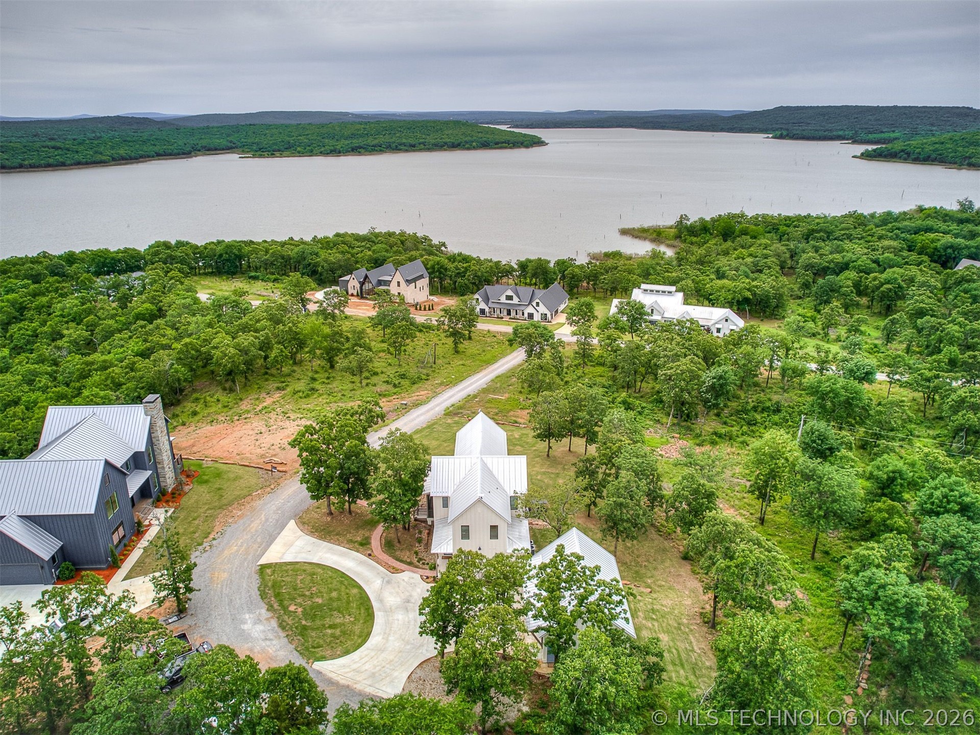 25 E Falcon Tree Loop Eufaula OK 74432