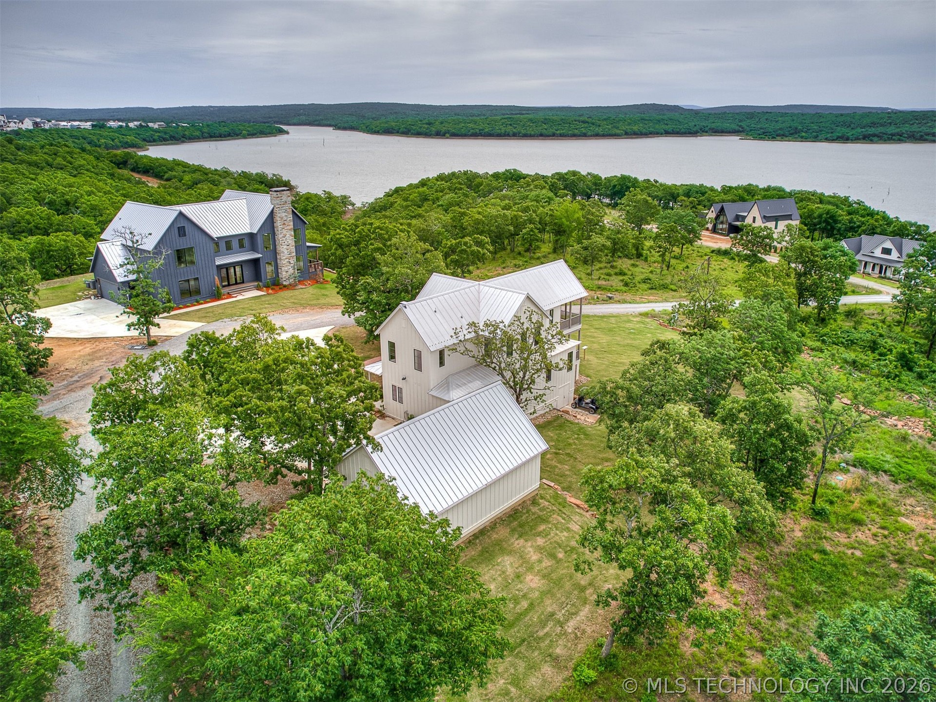 25 E Falcon Tree Loop Eufaula OK 74432
