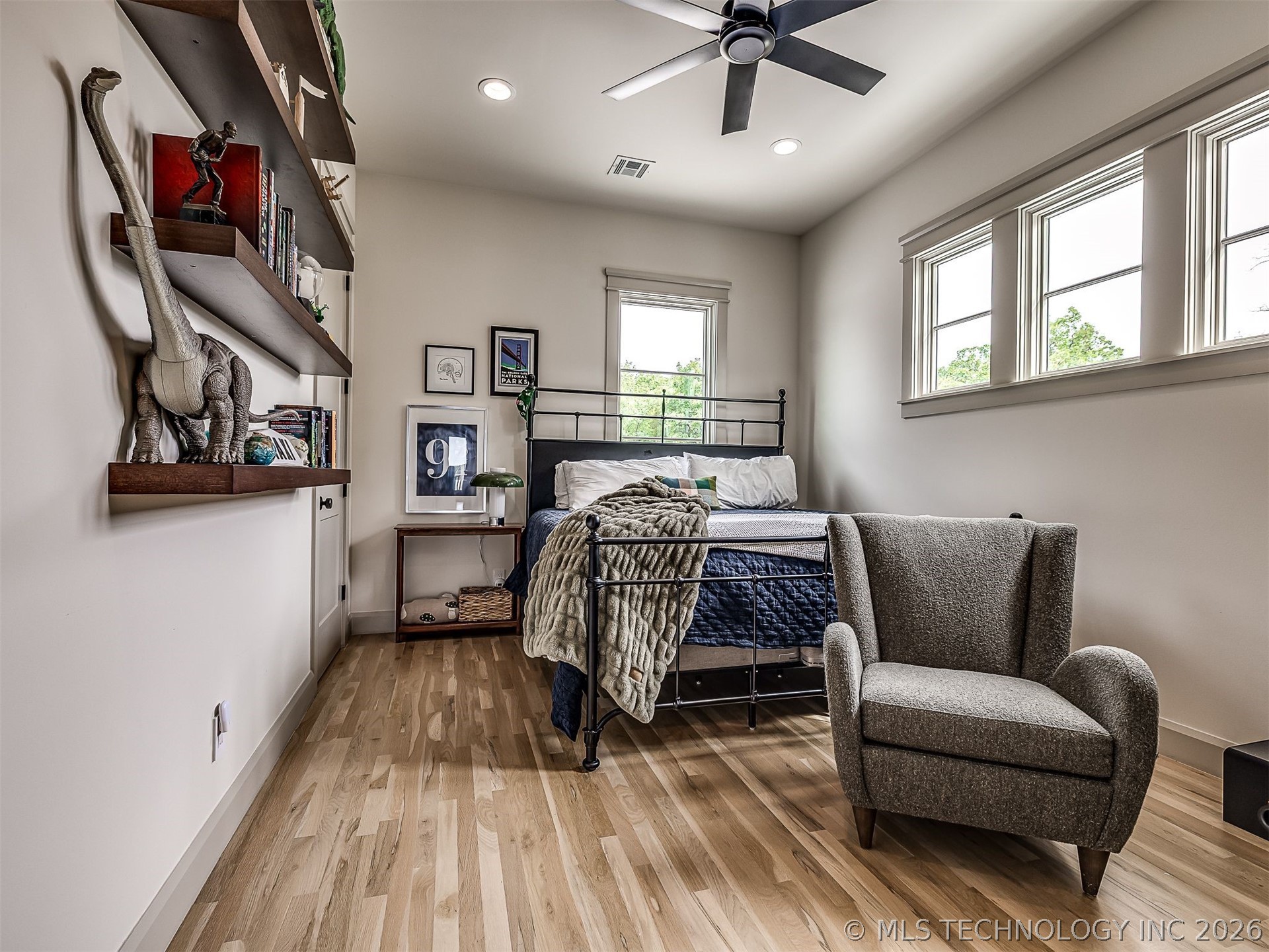25 E Falcon Tree Loop Eufaula OK 74432