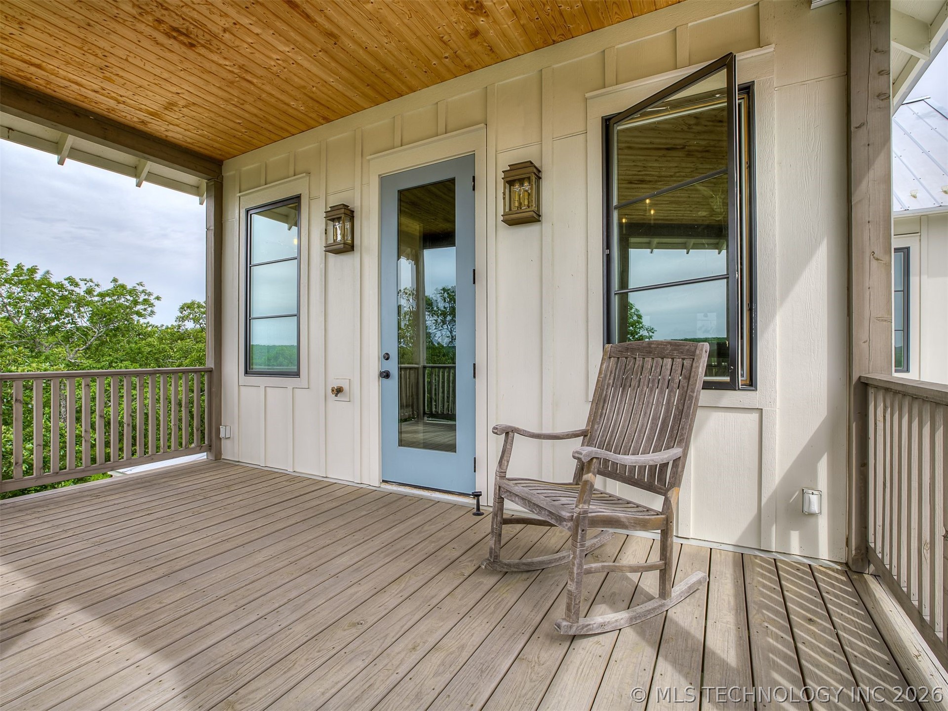25 E Falcon Tree Loop Eufaula OK 74432