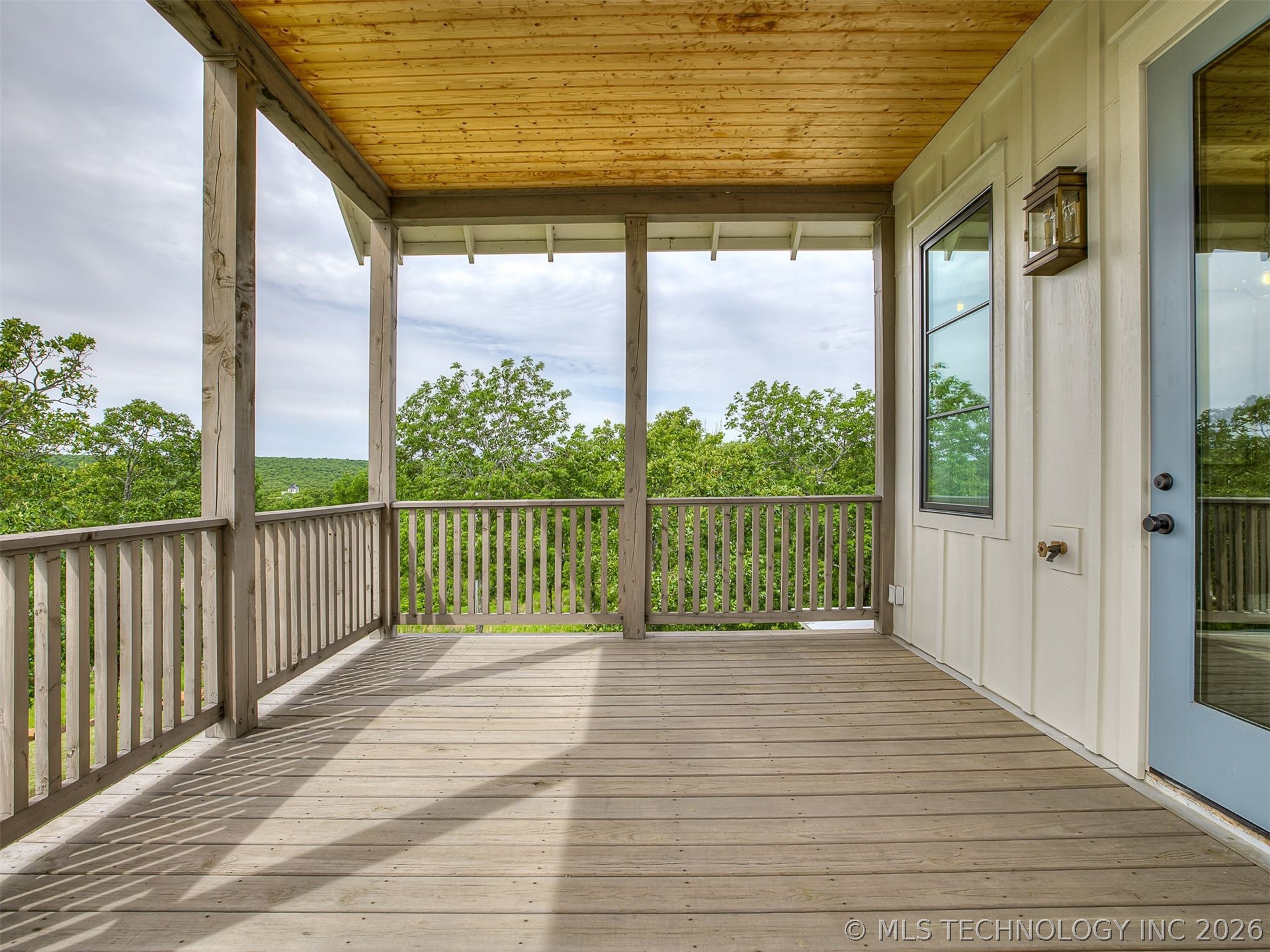 25 E Falcon Tree Loop Eufaula OK 74432